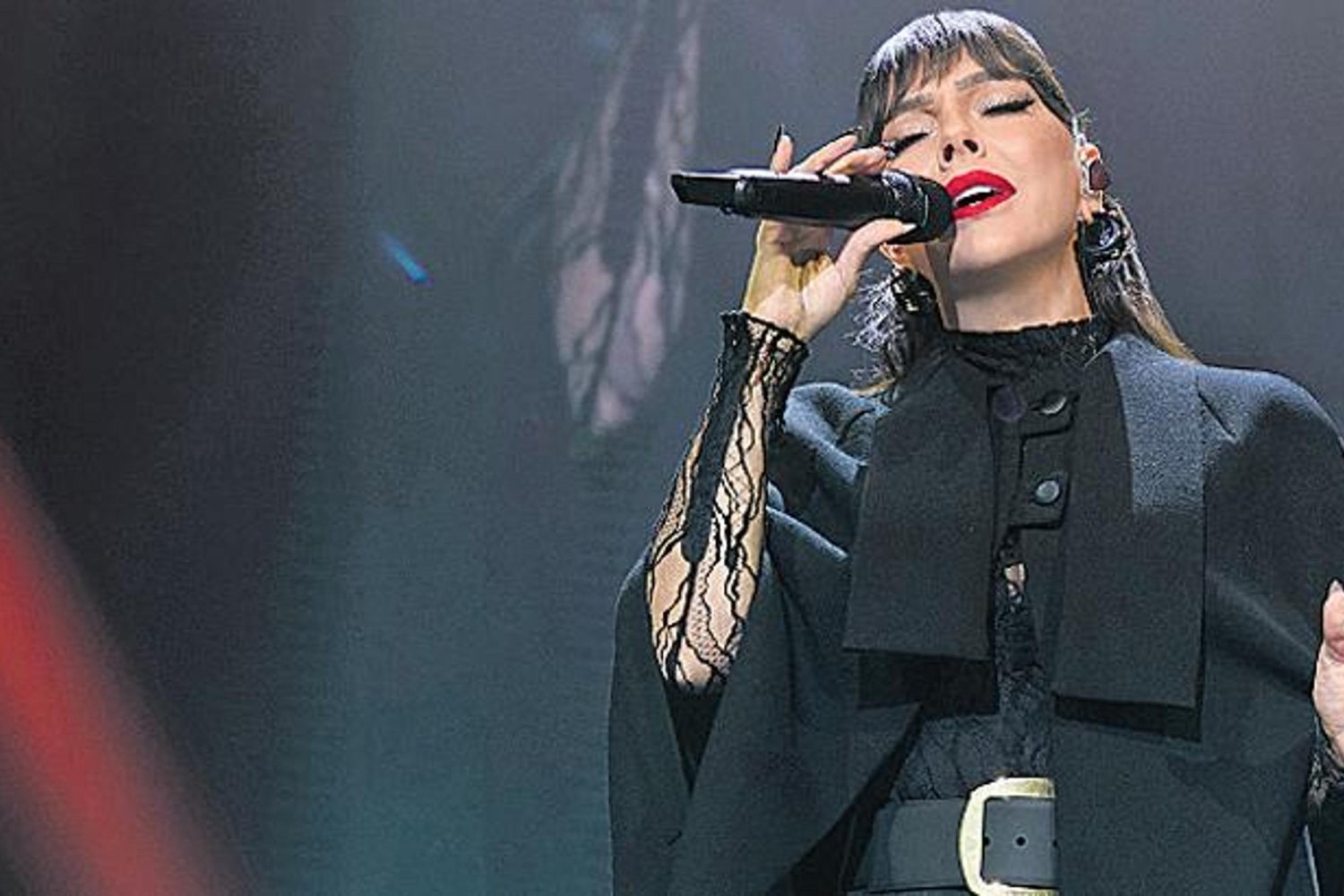 Kubilay Aka ile Hafsanur Sancaktutan Rüzgarı: Yeni Arabasıyla Göz Kamaştırdı!