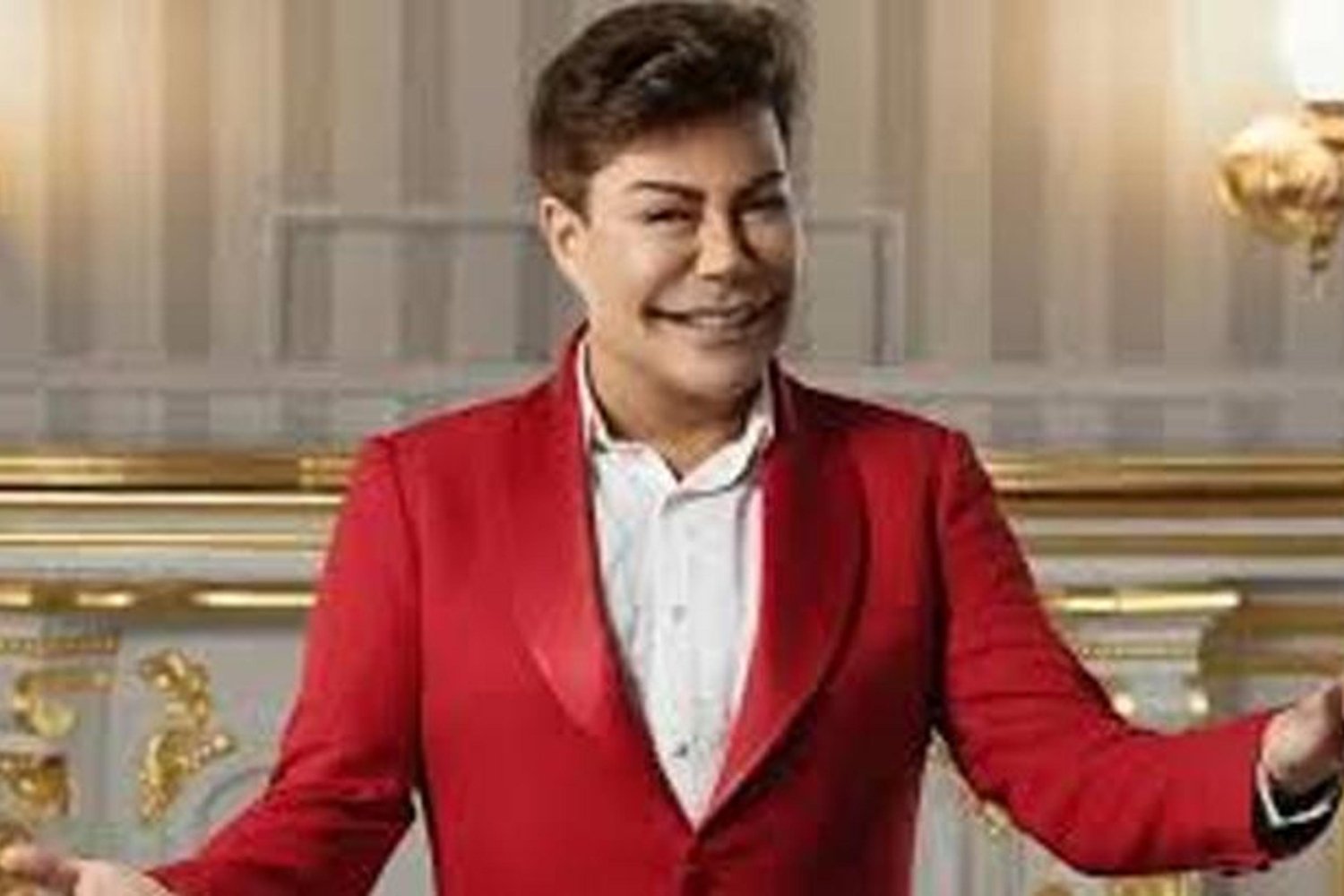 Ünlü Şarkıcı Kalp Krizi Haberleri Tedirginliğe Neden Oldu