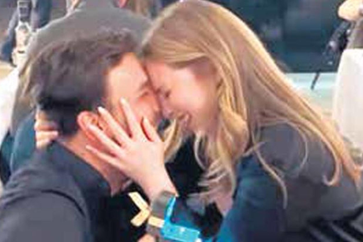 Gizemli Evlilik Teklifiyle Duyanları Şaşırtan İrem Köseoğlu