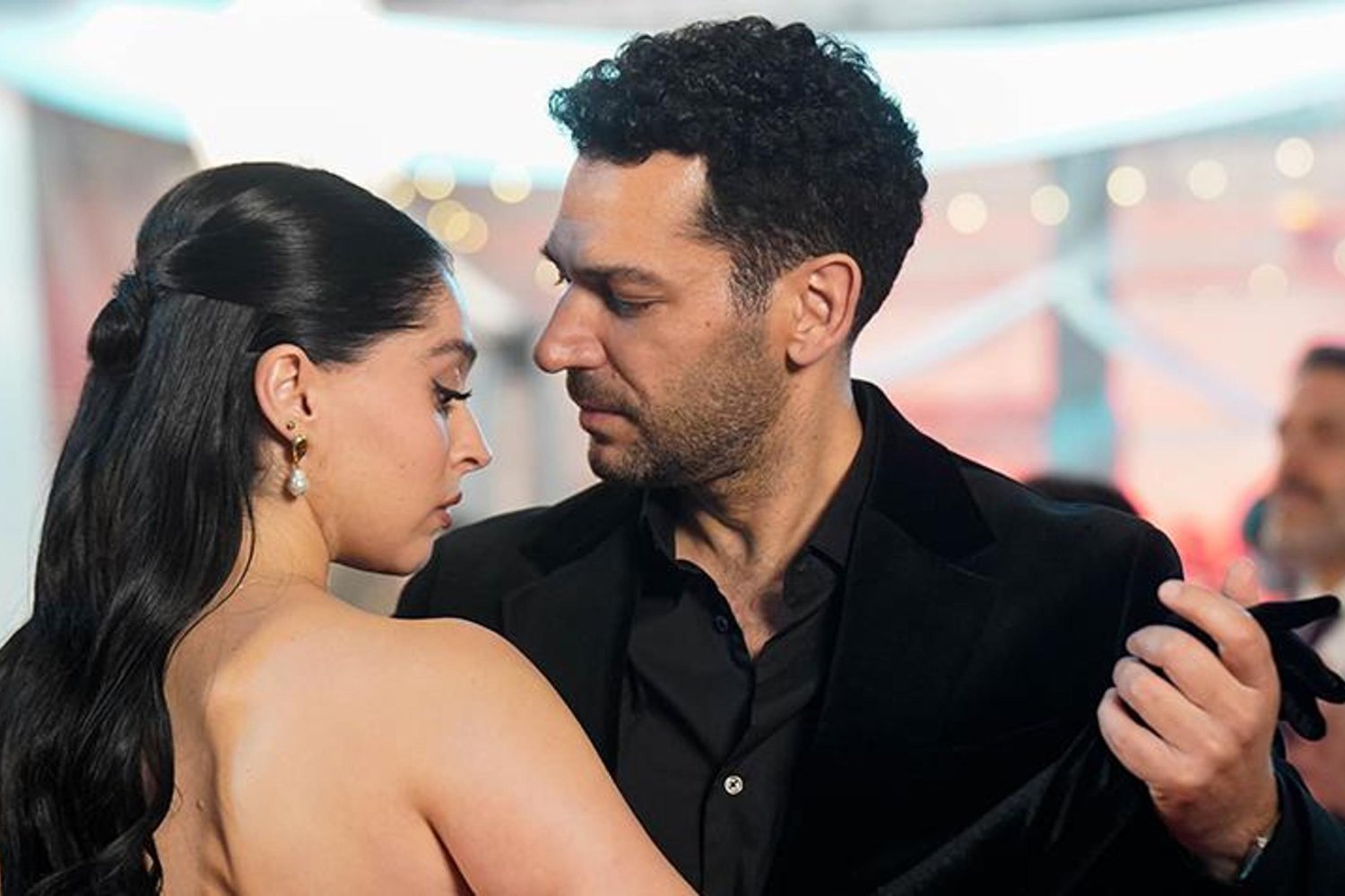 Dizi Aşk Dolu Dans Sahnesiyle Kalpleri Fethediyor