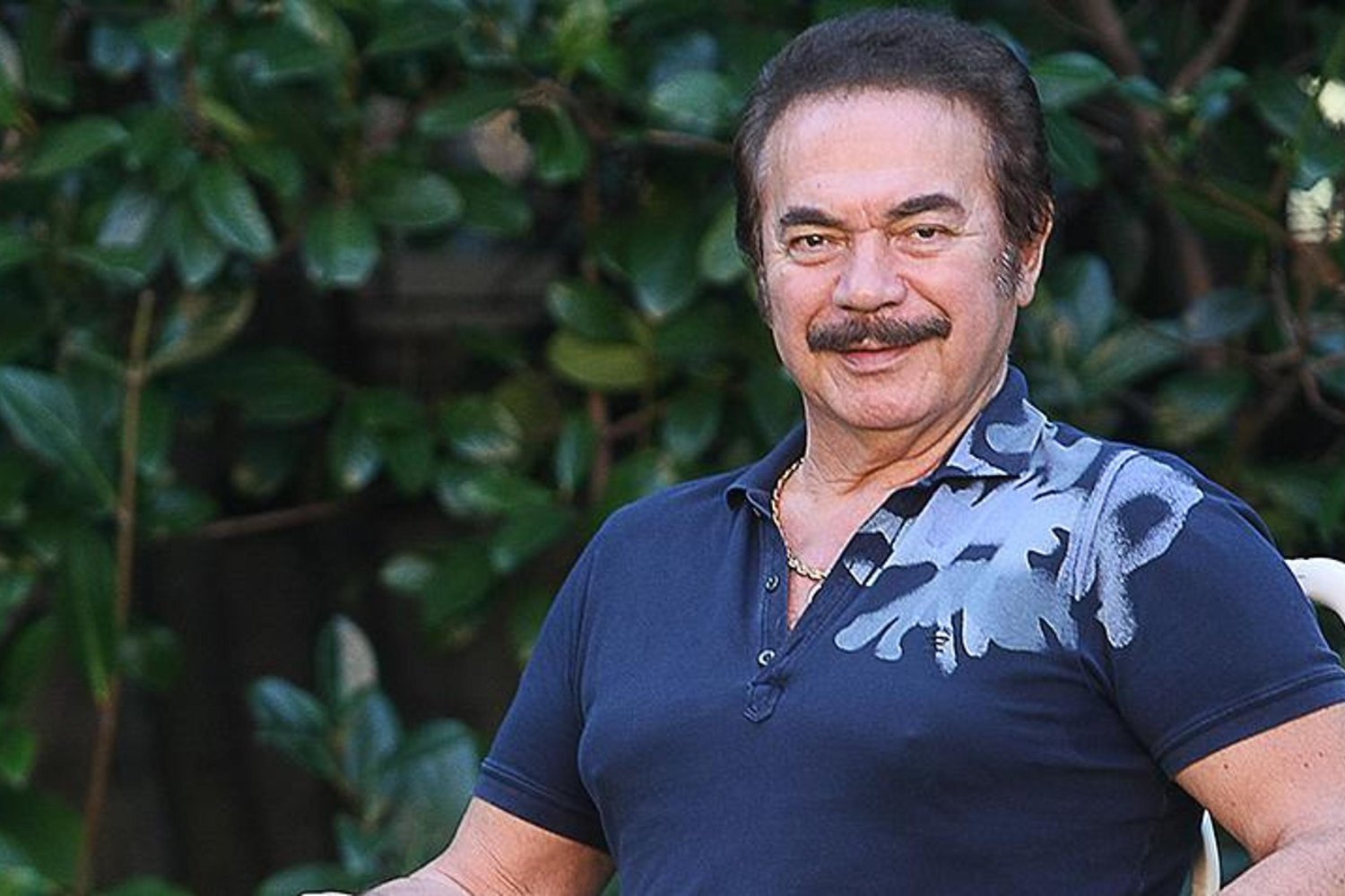 Orhan Gencebay'dan Film ve Aşk Dolu Anlar! 50 Yıllık Çiftin Büyüleyici Hikayesi