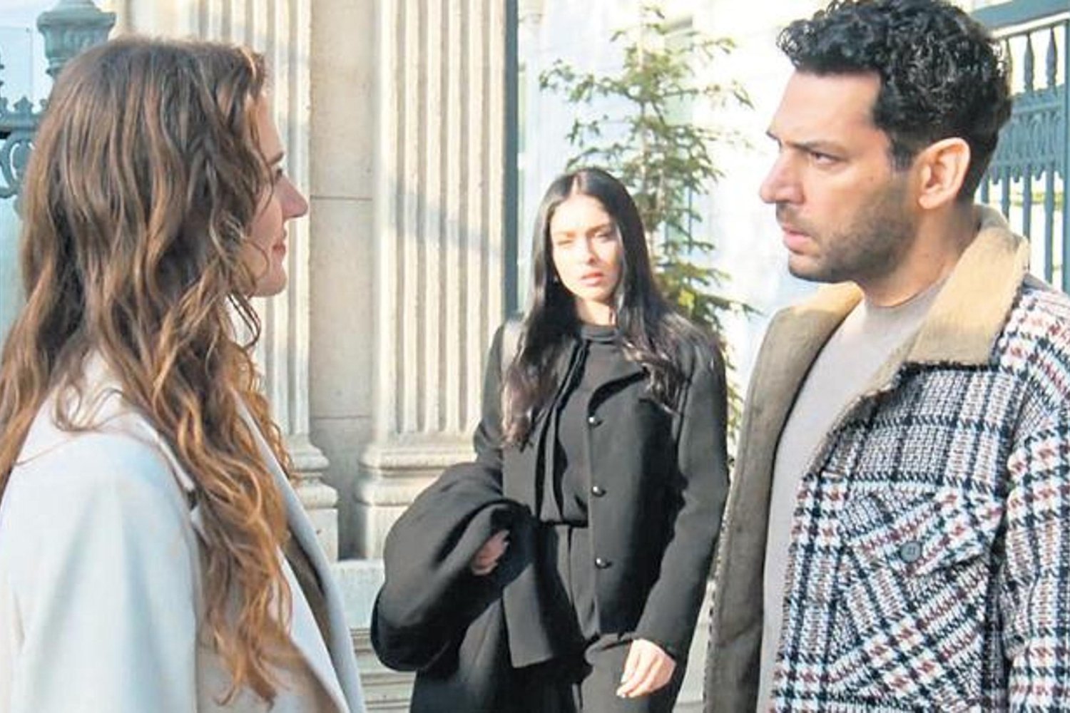 Güller ve Günahlar ile Serhat’ın Gizemli Gerçekleri