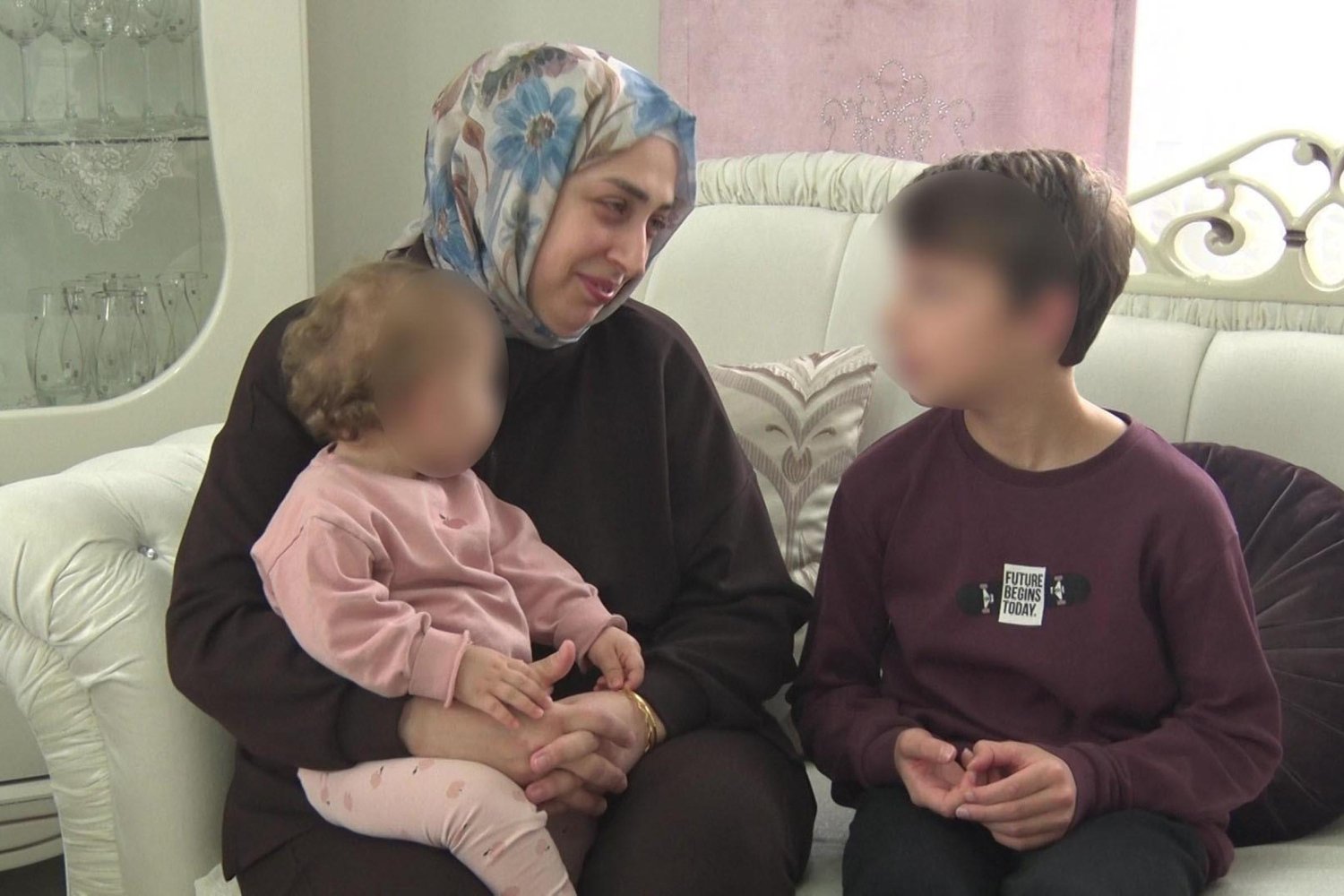 Kocaeli'de İşten Çıkarılan Ebru Öksüz İş Davasıyla Sesini Yükseltti