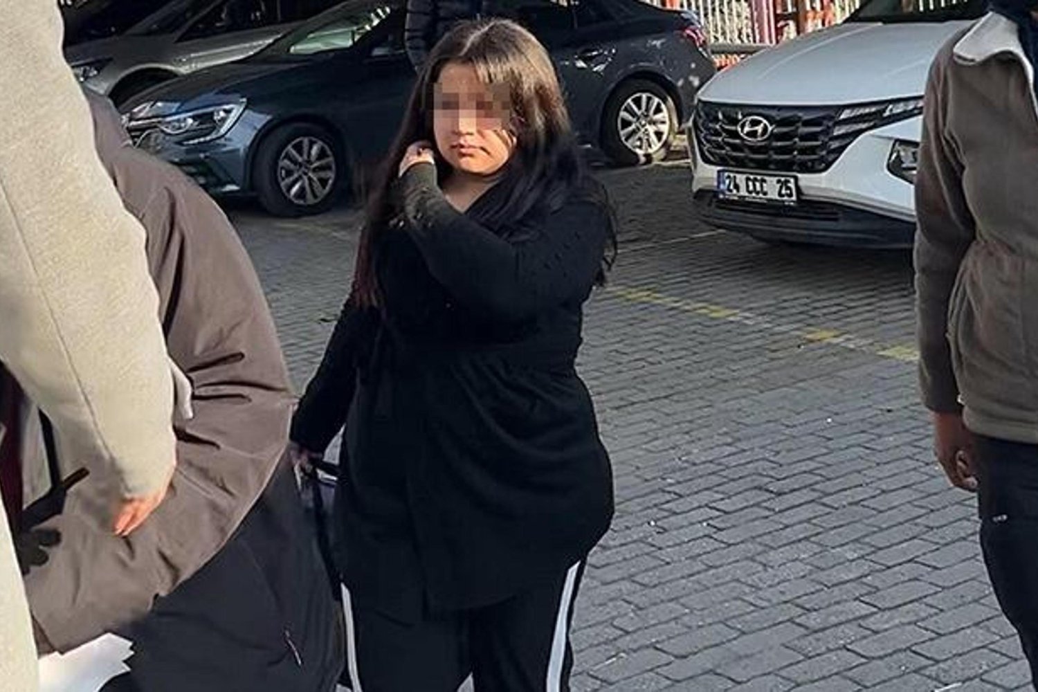 Dünyayı Sarsan Dolandırıcılık Vakası: Aşk Vaadiyle 1,5 Milyon Lira Çalan Kadın Tutuklandı