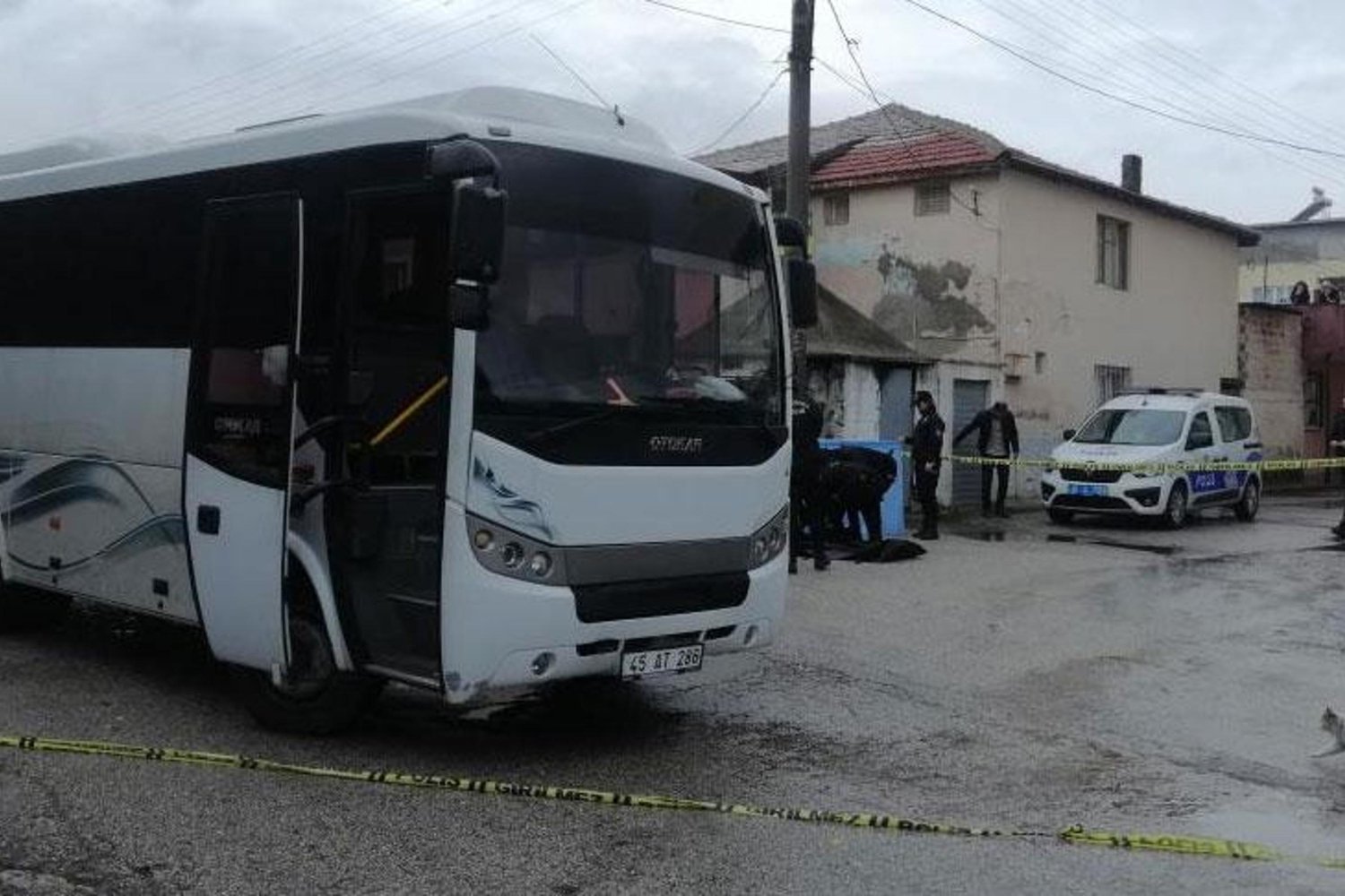 Yunusemre'de Boşanma Aşamasındaki Çifte Silahlı Saldırı: İnfaz Engellendi