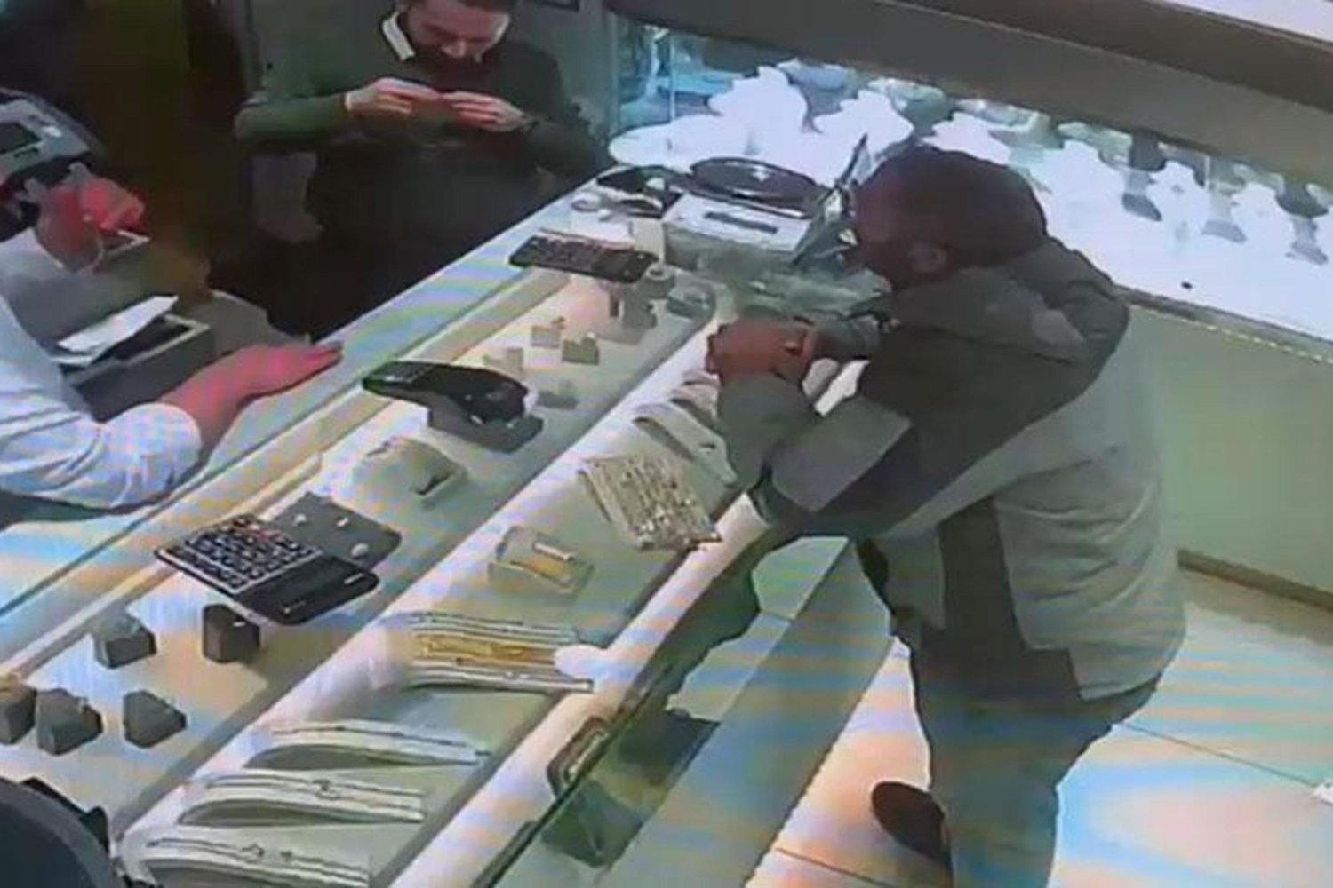 Altın Sahtekarlığıyla Duyanlara Şok Yaşatan Dolandırıcılar Yakalandı