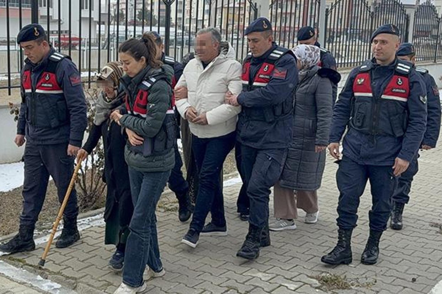 Yozgat'ta 1961 Vefat Eden Kadının Kimlik Bilgileriyle Dolandırıcılık Suçları