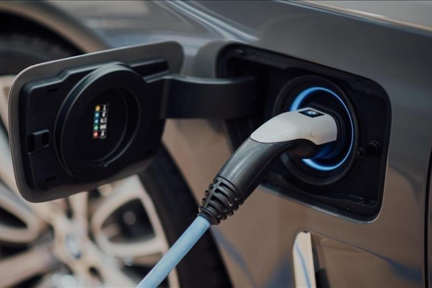 AB'den Çinli Elektrikli Otomobil Üreticilerine Fiyat Ağırdan Alıyor