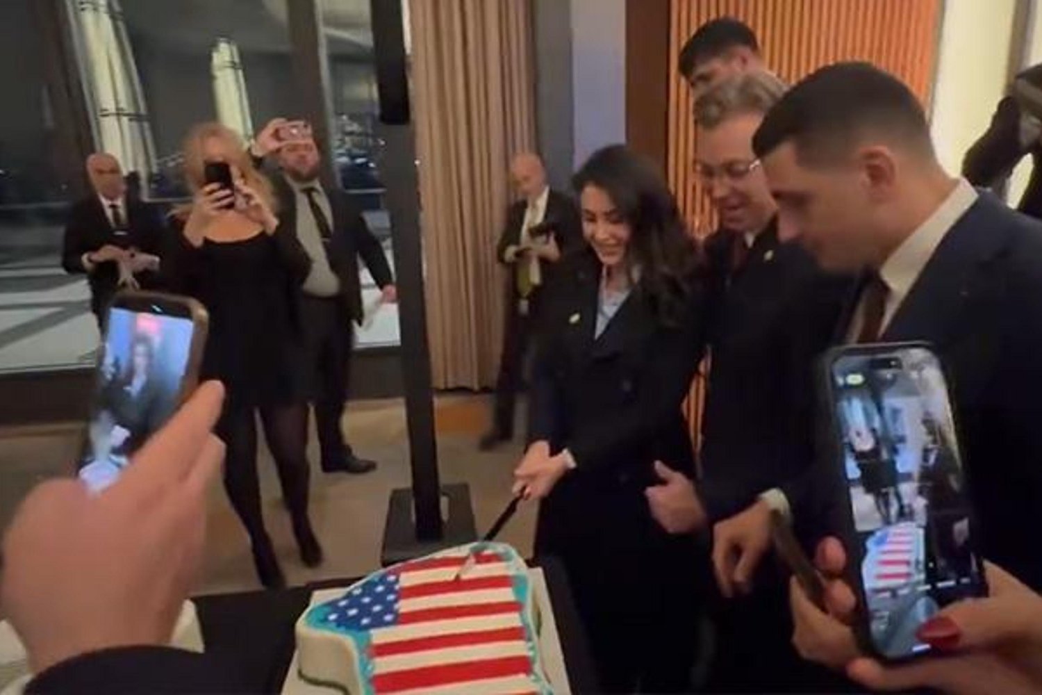 ABD'nin Grönland Gerilimi Büyük Siyasi Tartışma Yaratıyor