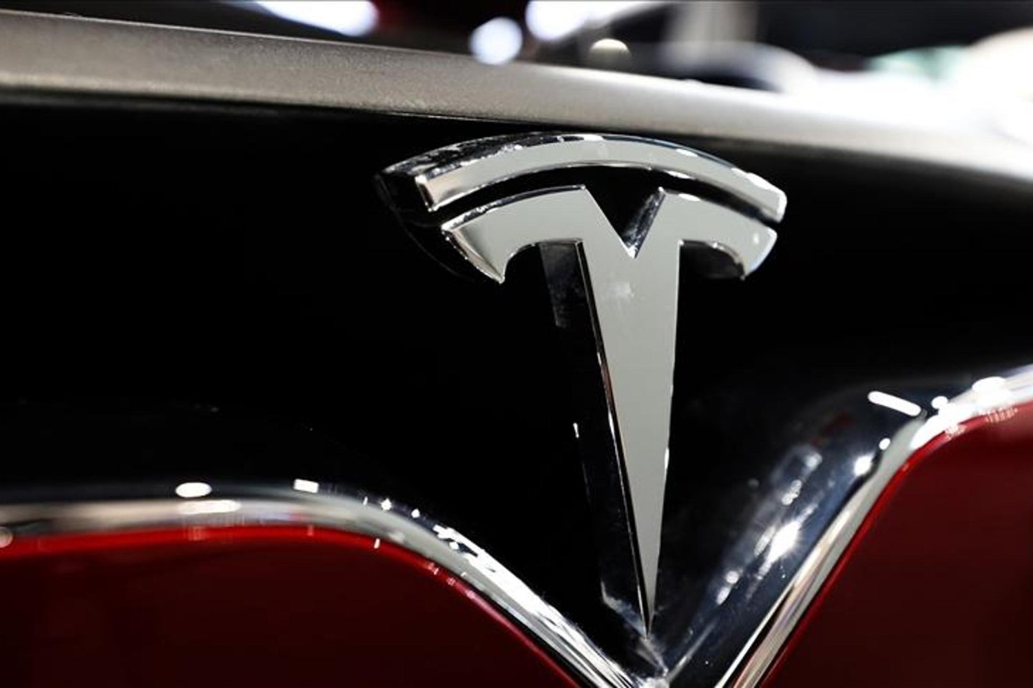 Tesla Satışları Avrupa'da Düşüşte: Elon Musk'in Markası Gerilemeye Devam Ediyor