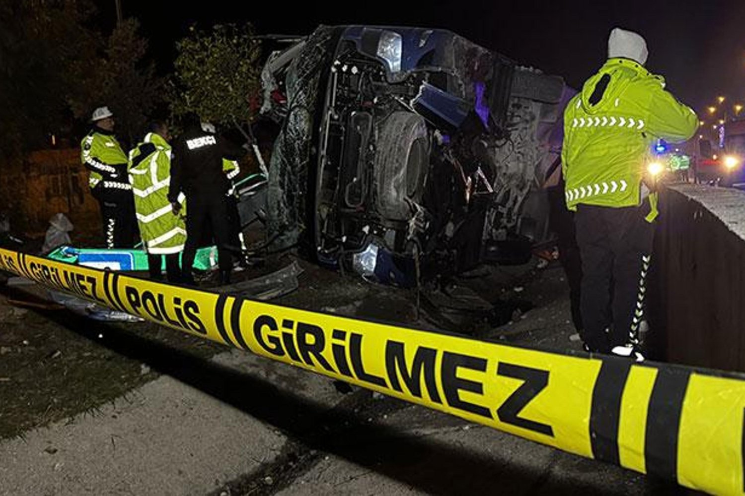 Otoyolda Korkutan Otobüs Kazası: 8 Yaralı