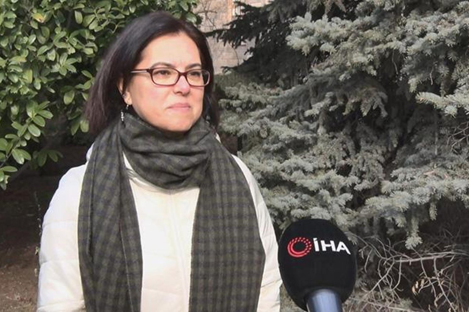 Yeşil Papağanlar Ankara'nın Sert İkliminde Başarıyla Yaşıyor