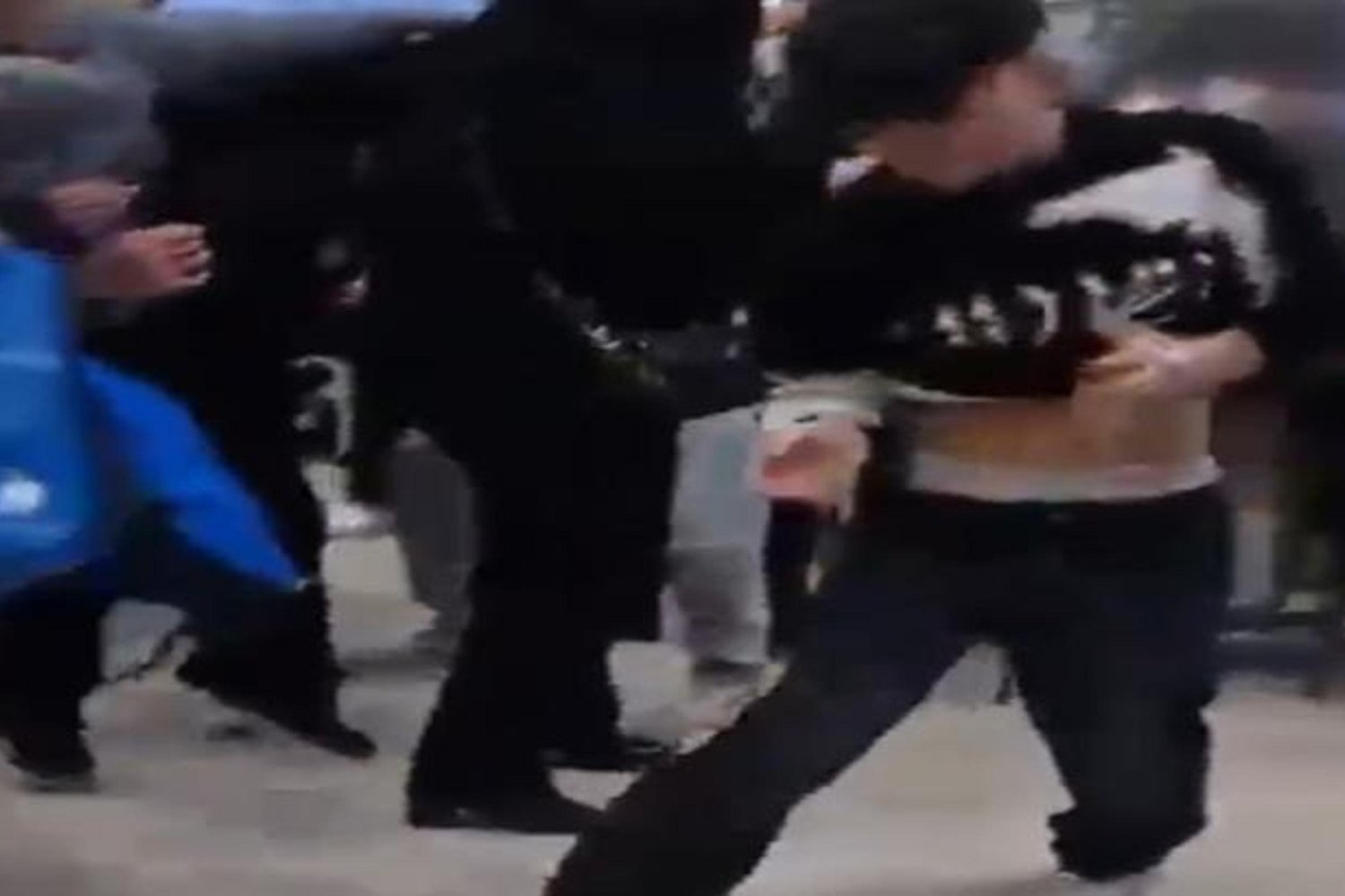 Etimesgut'ta Gençler Arasında Kız Arkadaş Tartışması Kanlı Bâka Döndü