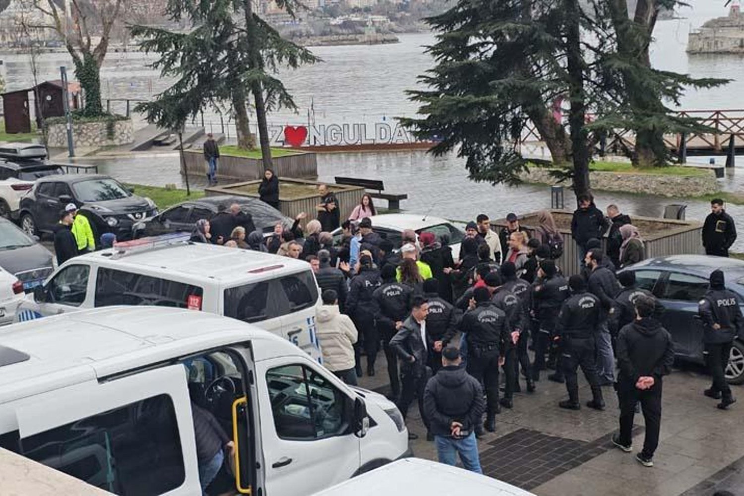 Zonguldak'ta Aile İntihar Davası: 45 Yıl Hapis ve Kanlı Olayın Detayları