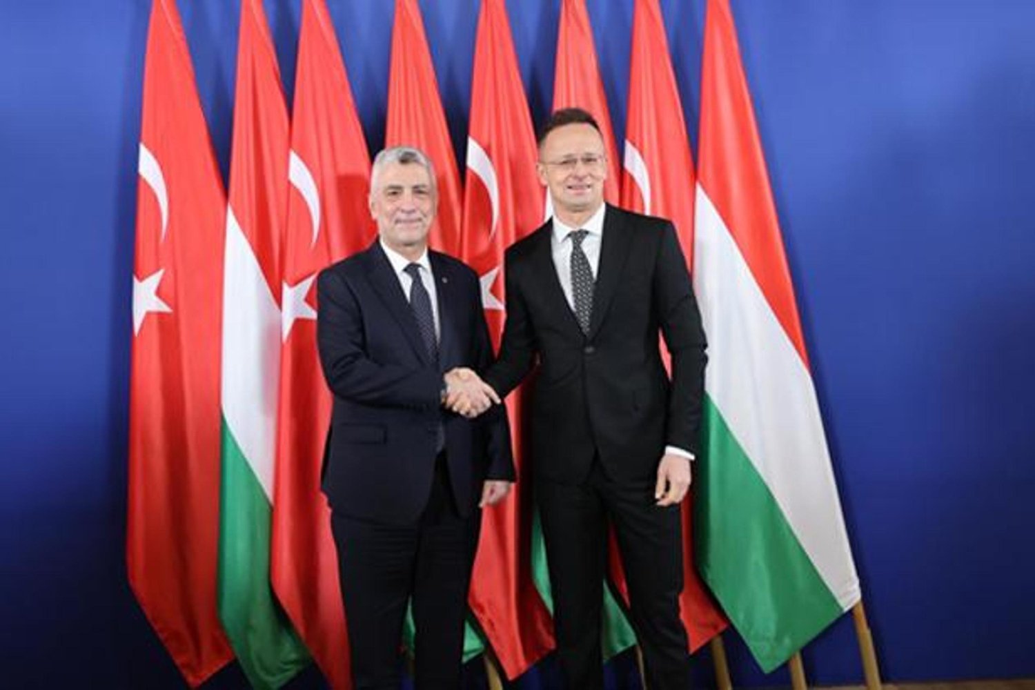 Türkiye-Macaristan Ekonomik ve Ticaret Ortak Komitesi Toplantısı Gür Yol Haritası Belirlendi