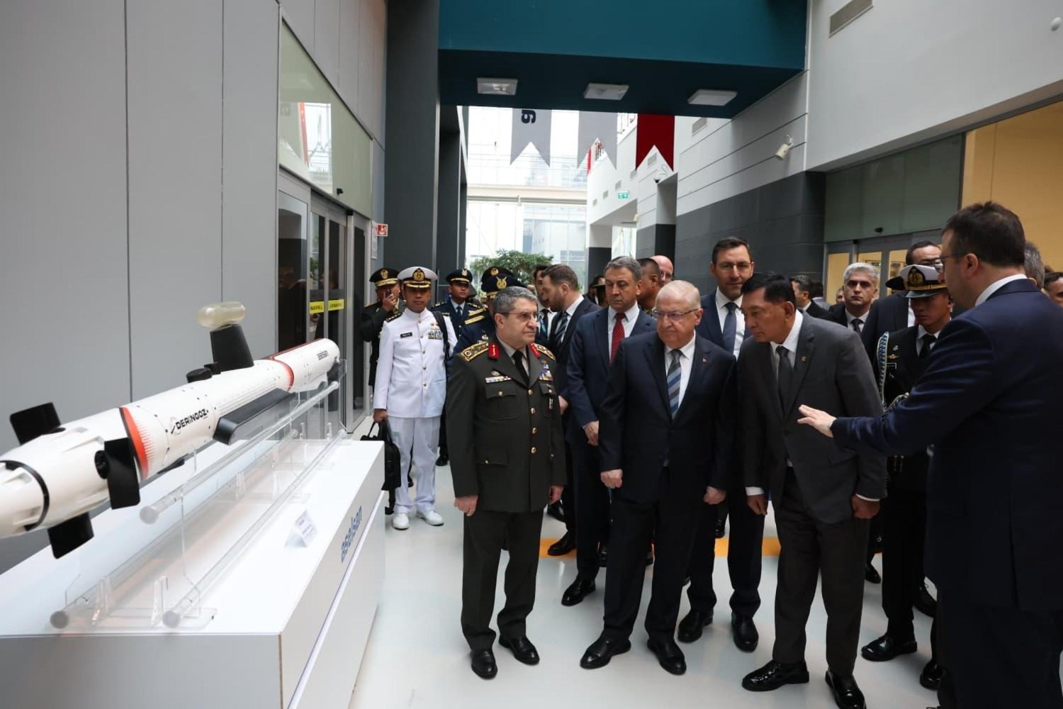 Türkiye-Endonezya İşbirliği Güçleniyor: ASELSAN Ziyareti ve Mutabakat