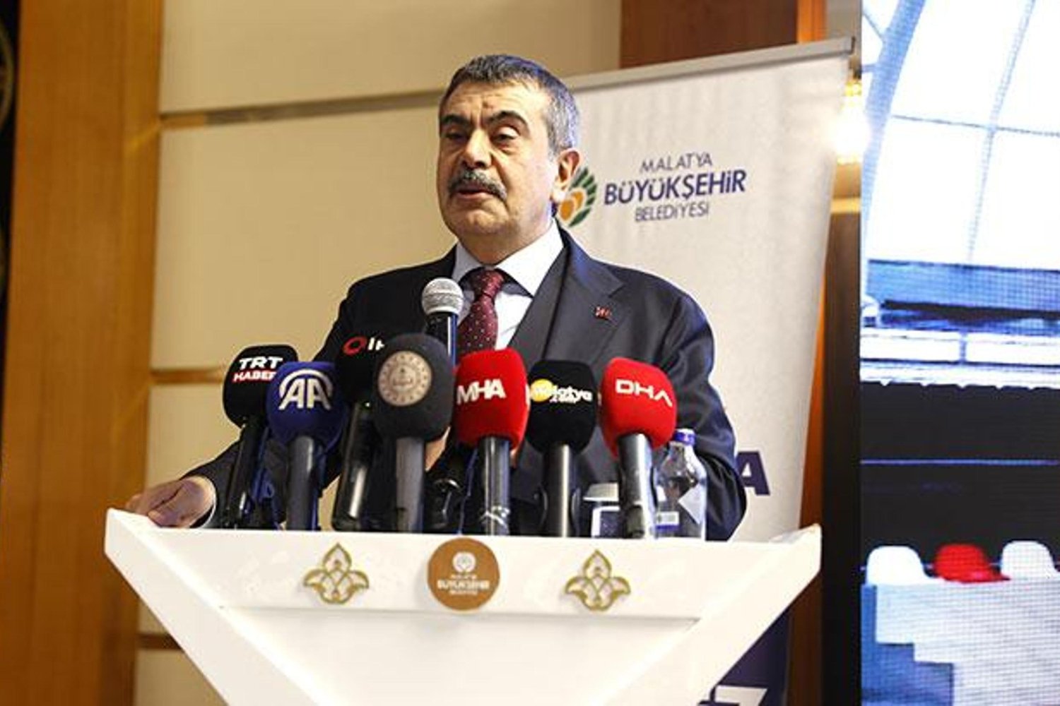 Deprem Sonrası Hızla Gelişen Eğitim ve İmplantasyon Çalışmalarıyla Global Örnek Astori