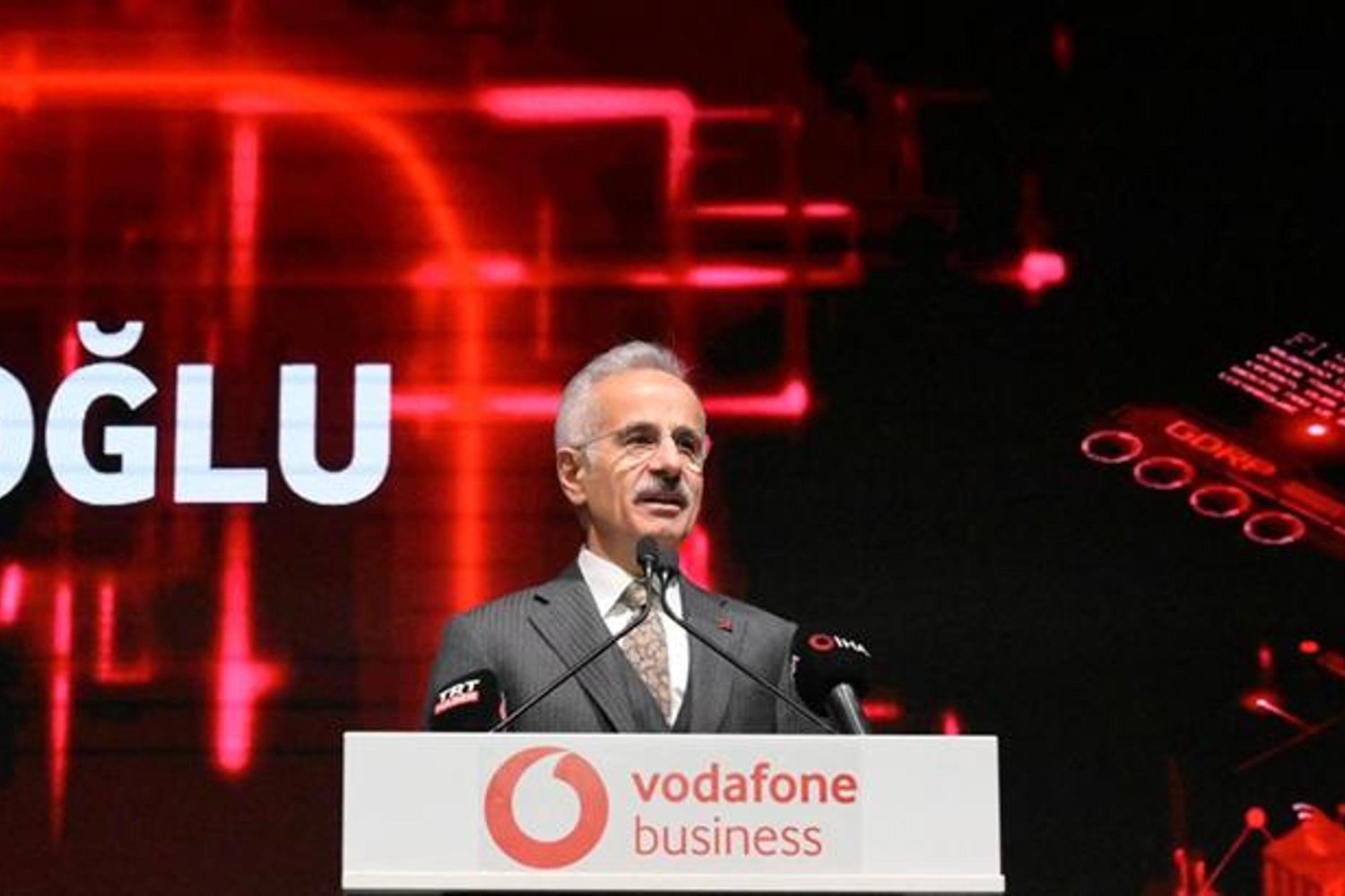 5G Türkiye'de Hız Kırmaya Devam Ediyor: İlk Adımlar Atıldı!