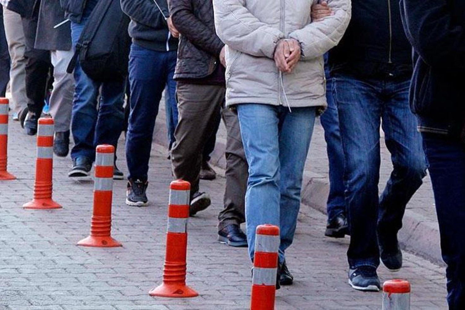 Siber Dolandırıcılığa Darbe: Yüzlerce Şüpheli Yakalandı ve Milyonlarca Liralık İşlem Durduruldu