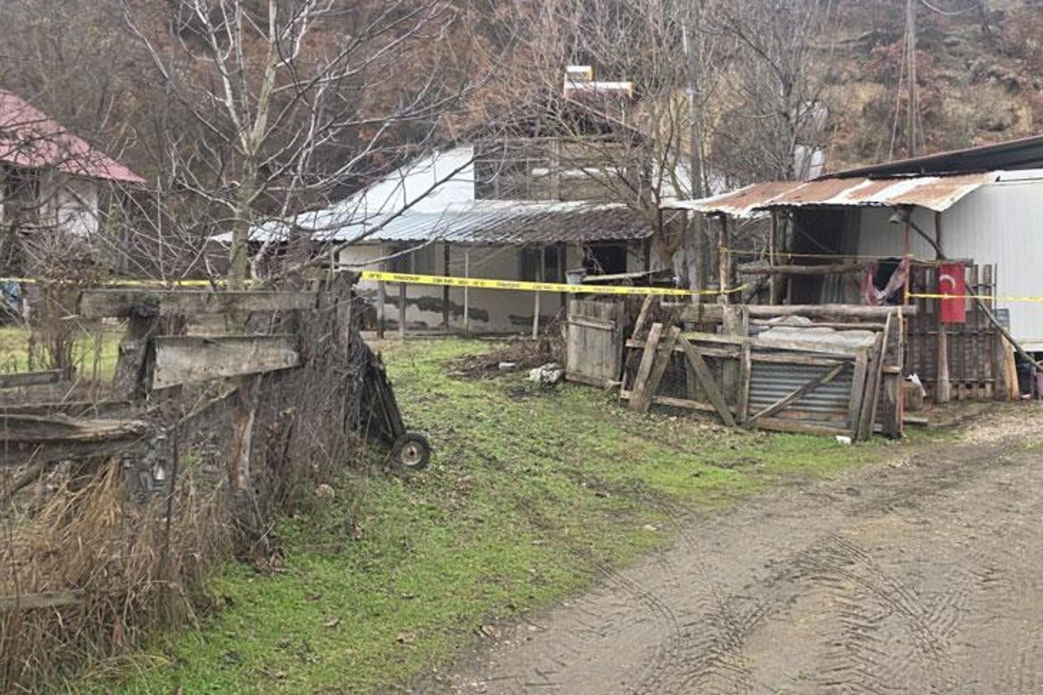 Bolu'da Heyelan: Evler Boşaltıldı ve Güvenlik Önlemleri Alındı