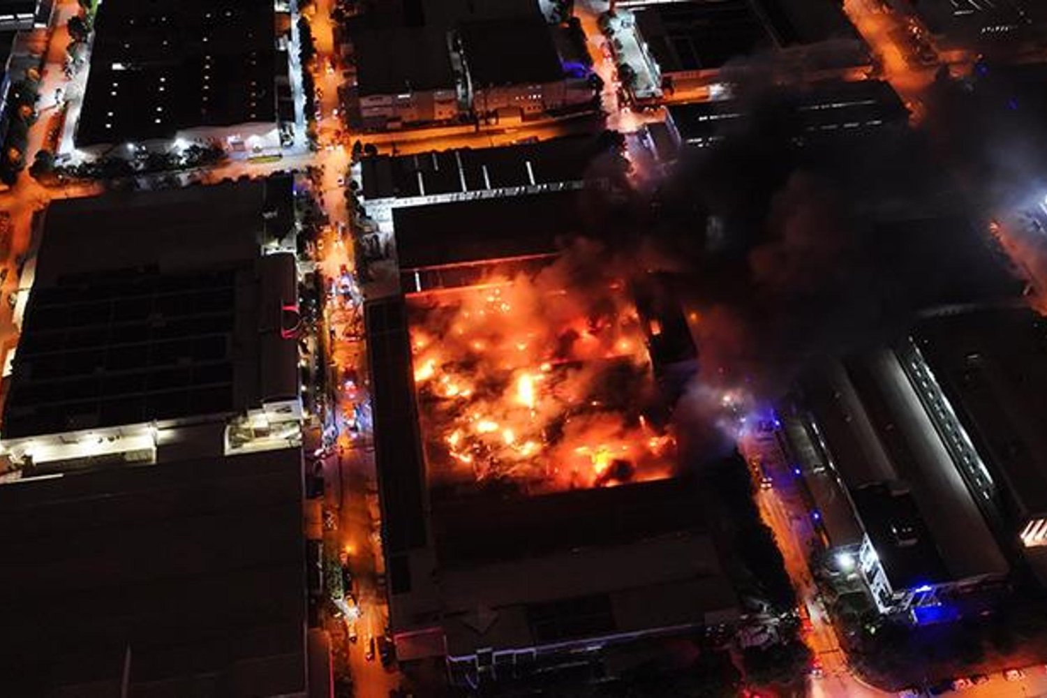 Bursa Nilüfer'de Fabrika Yangını: İtfaiye Seferber Oldu