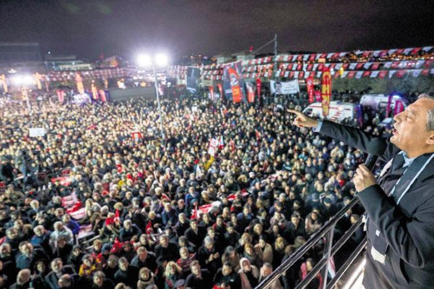 İstanbul’da CHP ve İBB’ye Yönelik İftira Kampanyası: CHP Lideri Özel Sert Konuştu