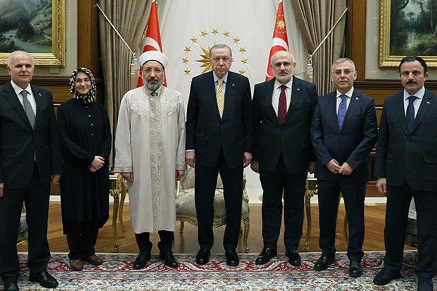 Ünlü Oyuncu Seda Türkmen Yeni Sevgilisiyle Göz Kamaştırdı!