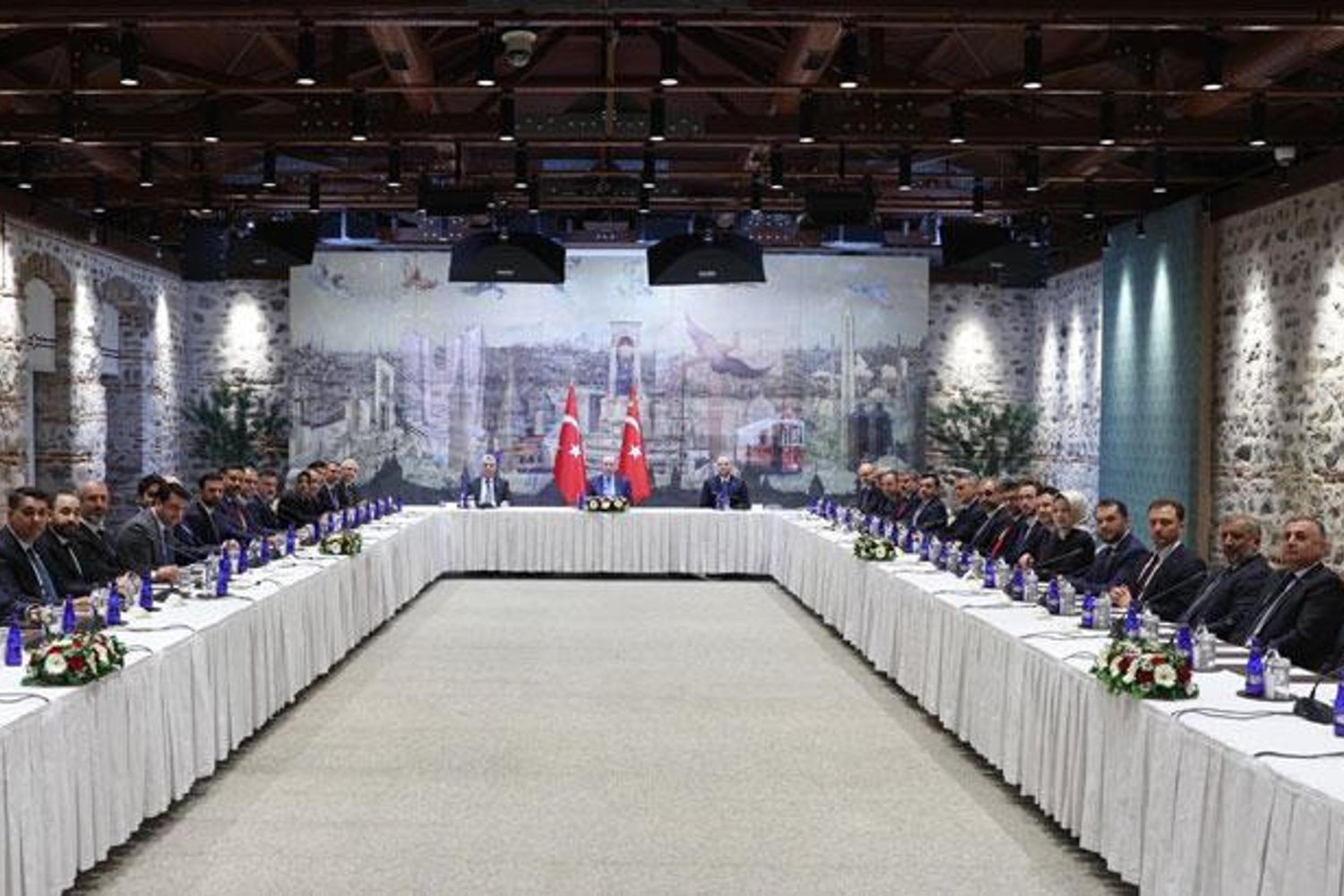 Cumhurbaşkanı Erdoğan MÜSİAD Heyetini Kabul Etti: Diplomasi ve Ekonomi Zirvesi