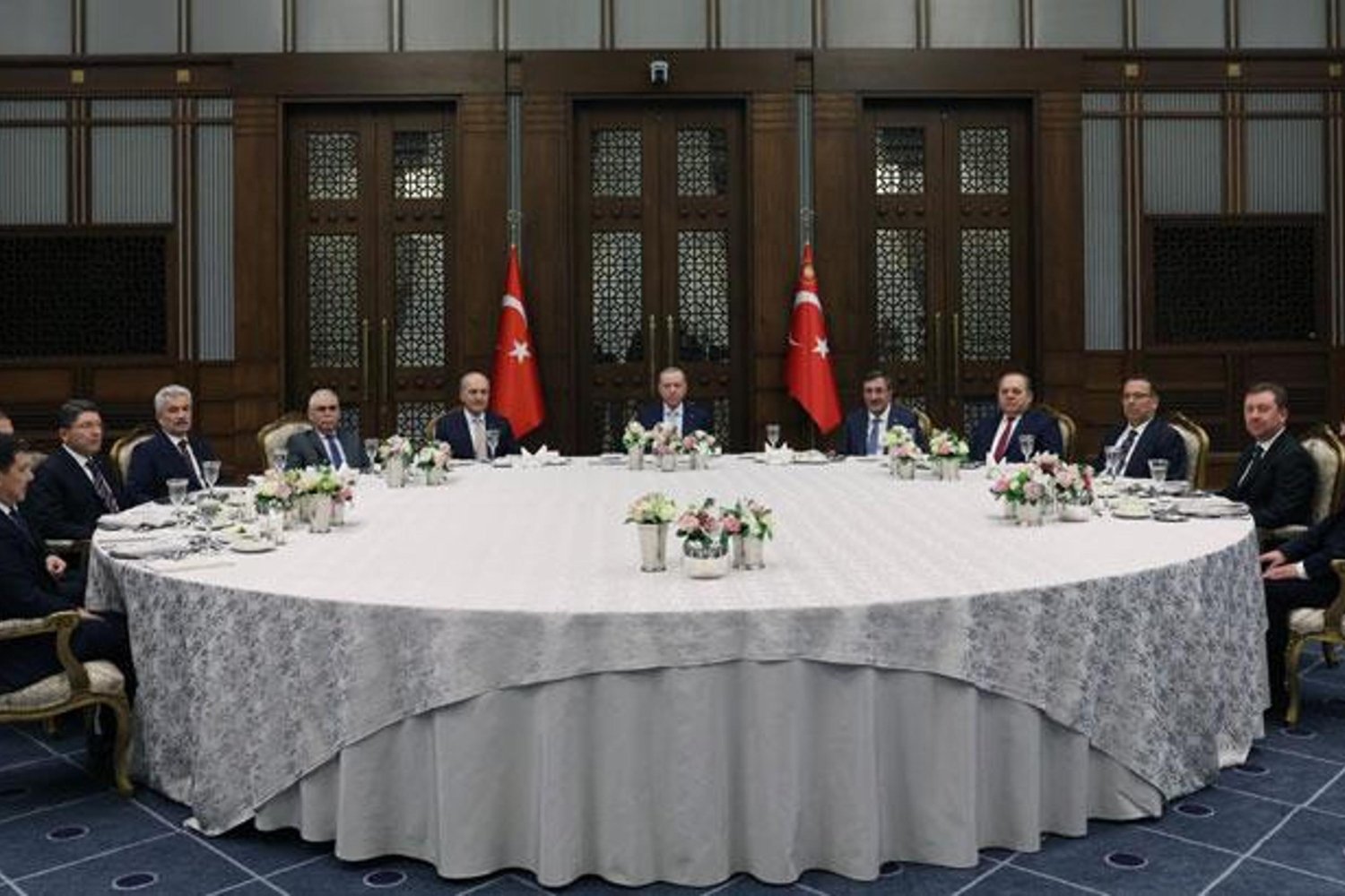 Cumhurbaşkanı Erdoğan ve Üst Düzey Yetkililerden Birlik ve Beraberlik Yemeği