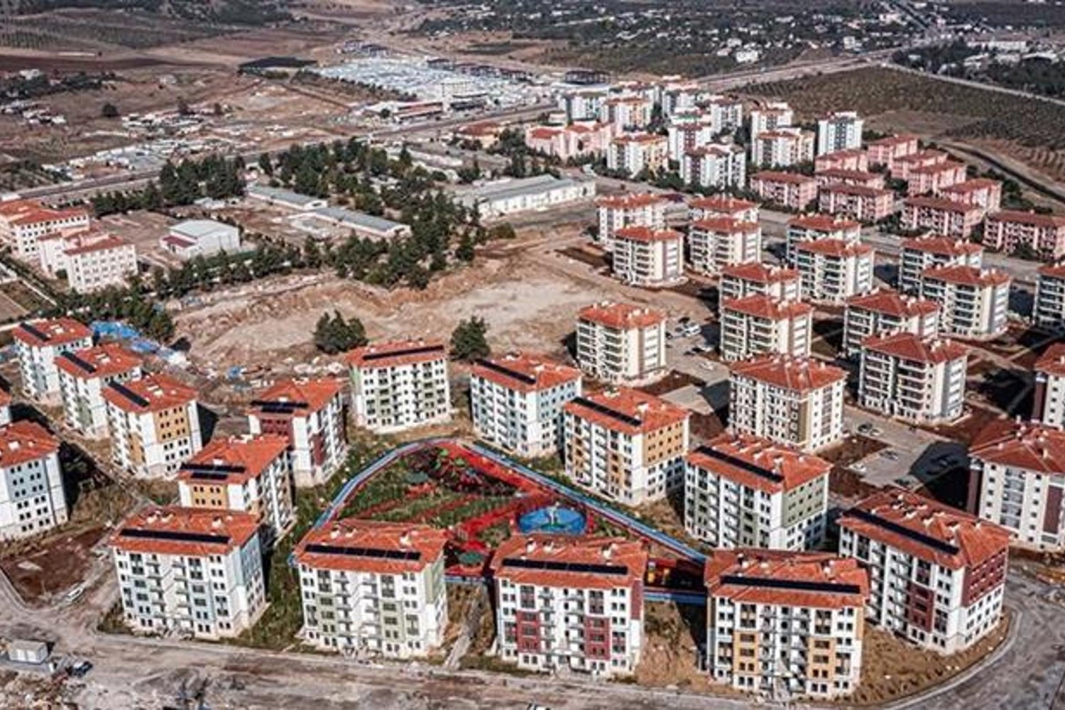 2026 Yatırım Programı: Deprem Bölgelerine Milyarlarla Destek