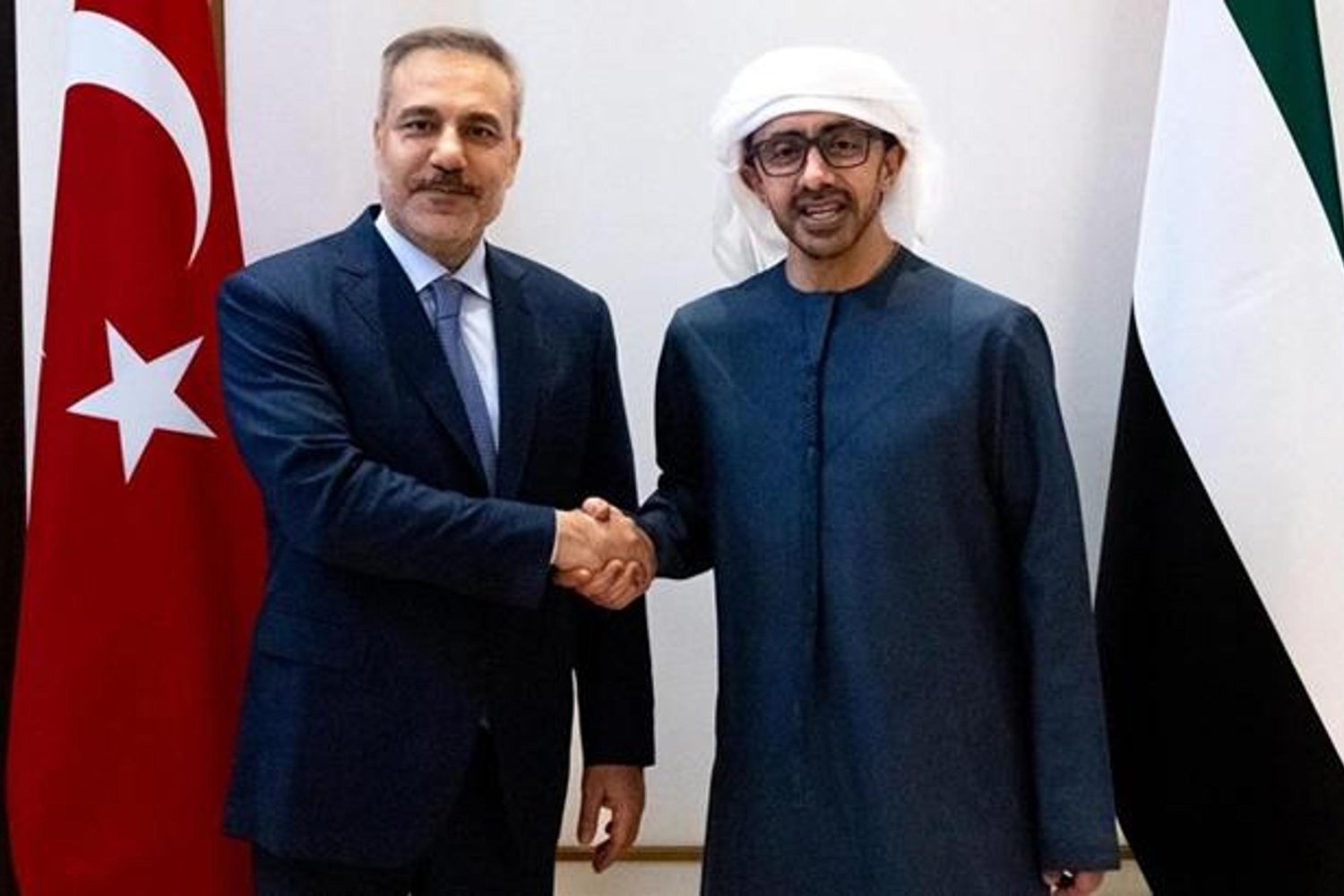 Türkiye-BAE İlişkilerinde Yeni Dönem: Fidan Abu Dabi'de BAE Liderleriyle Görüştü