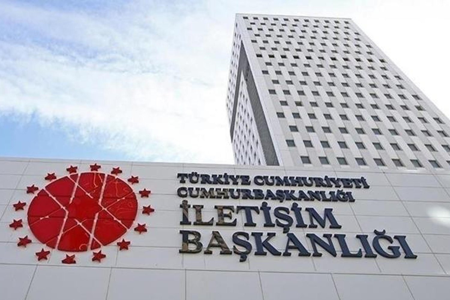 Yapay Zeka Dezenformasyonu Uyarısı: Sahte İçeriklerin Artışına Dikkat