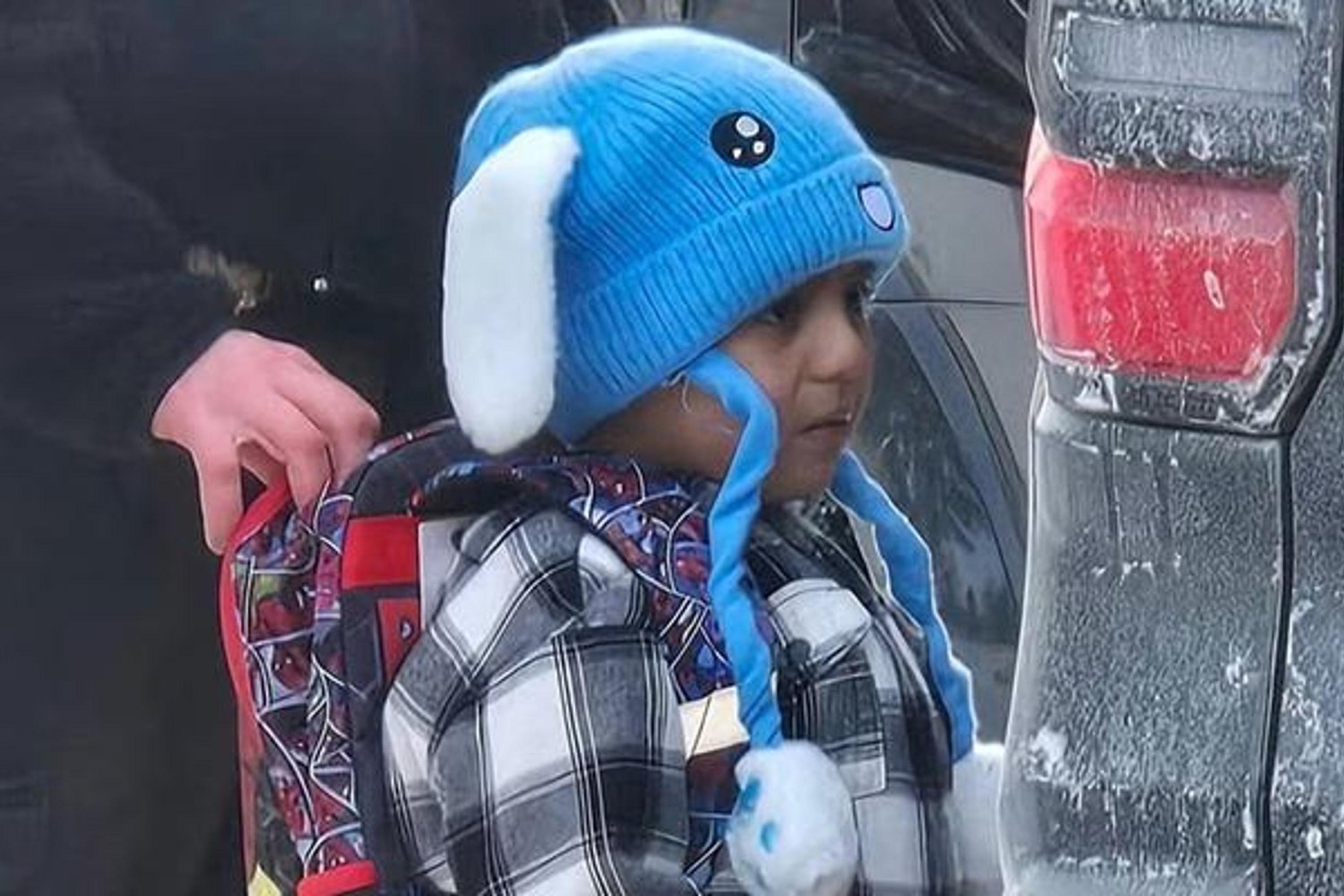 Minnesota'daki ICE Operasyonu 5 Yaşındaki Çocuğu Gözaltına Aldı: Ağır Tartışmalar Başladı