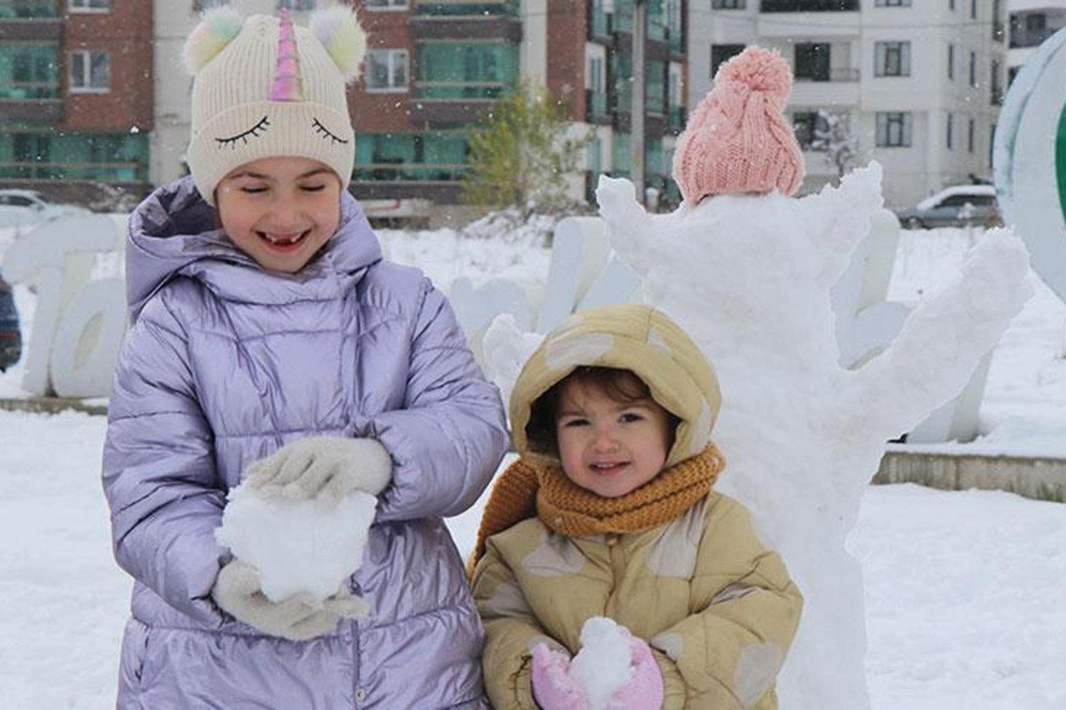 Serenay Sarıkaya'nın Yeni Projesi Dizi Severleri Heyecanlandırdı