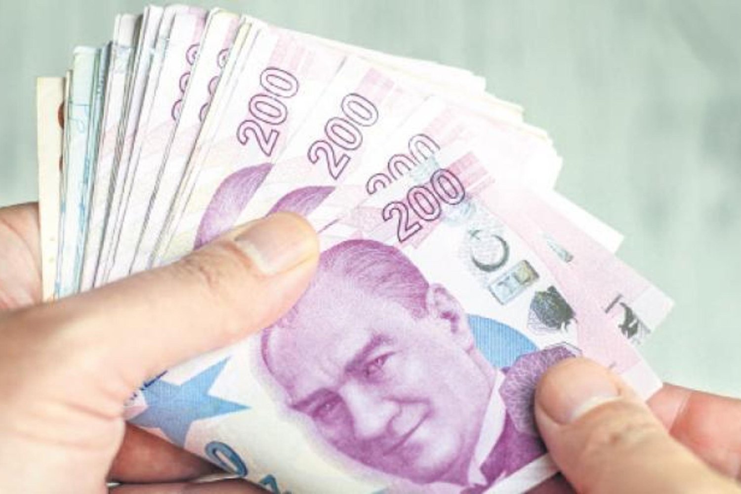 Emekliye Büyük Zam ve Destek: 20 Bin TL Oluyor!