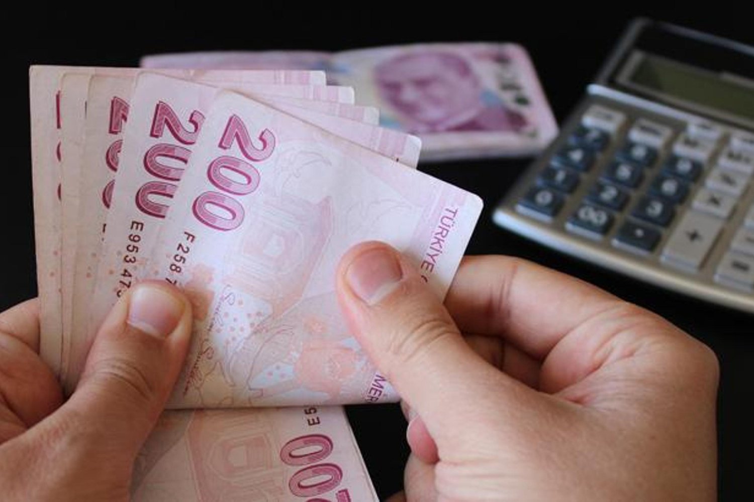 En Düşük Emekli Maaşına Zammı Onaylayan Kanun Teklifi Meclis'te