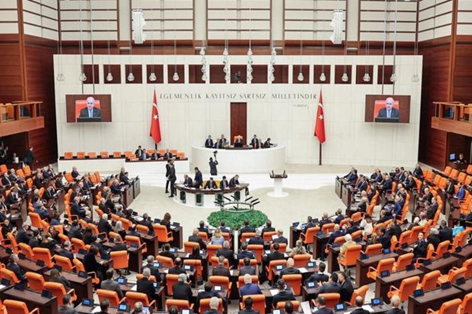 Emekli Maaşı Artışı ve TBMM'de Güncel Gelişmeler