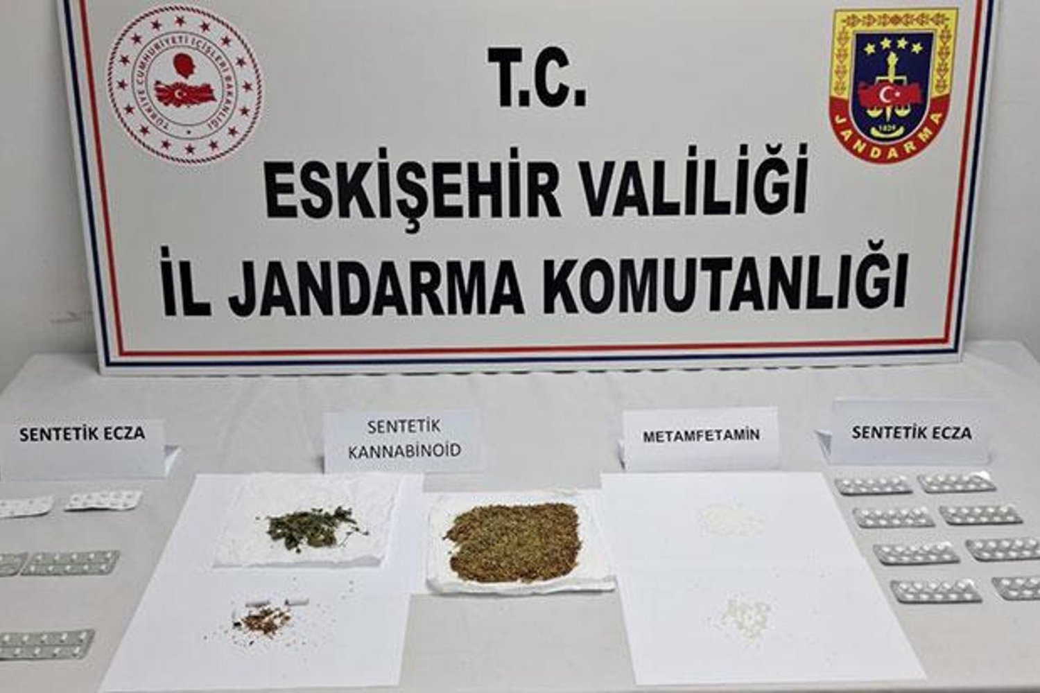 İl Jandarma Operasyonu Uyuşturucu Madde Satışını Çözüyor!