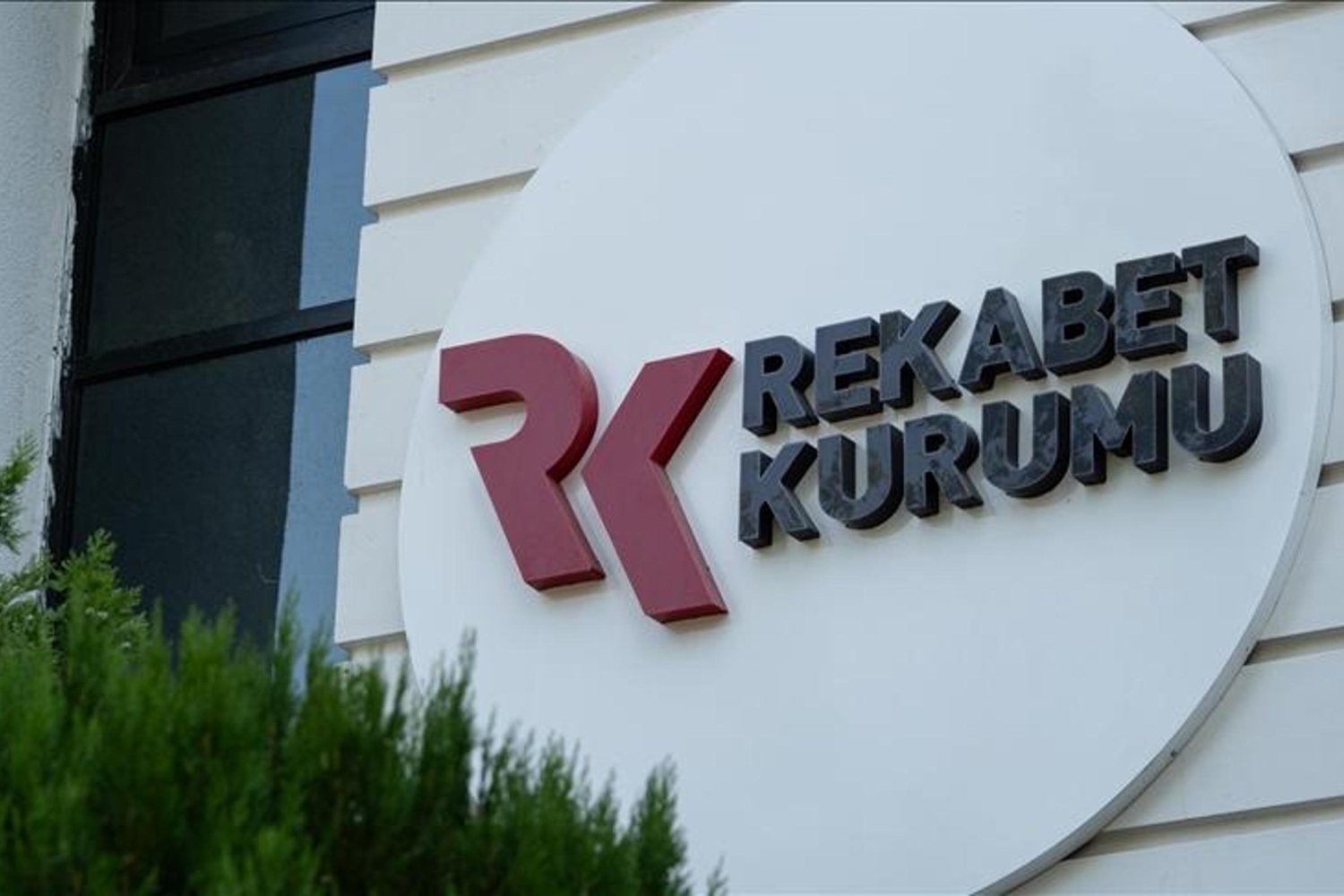 Rekabet Kurumu EssilorLuxottica Soruşturmasıyla Göz Sağlığını ve Piyasa Rekabetini Koruyor