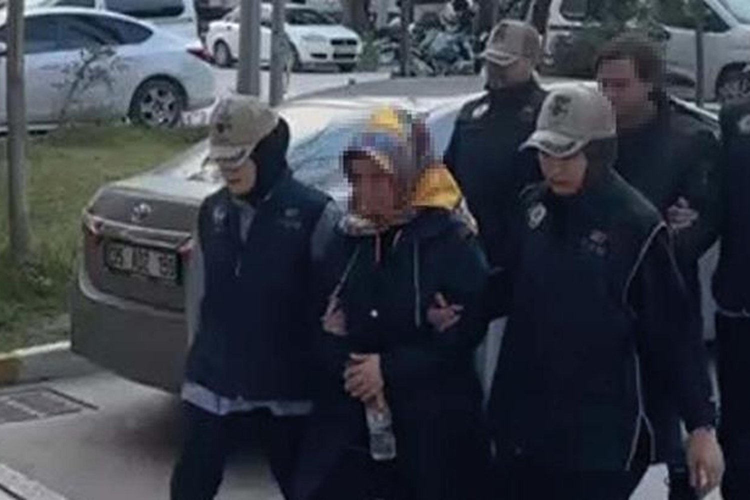 Manisa'da Terörle Mücadele Soruşturmasında Aranan Şüpheliler Yakalandı