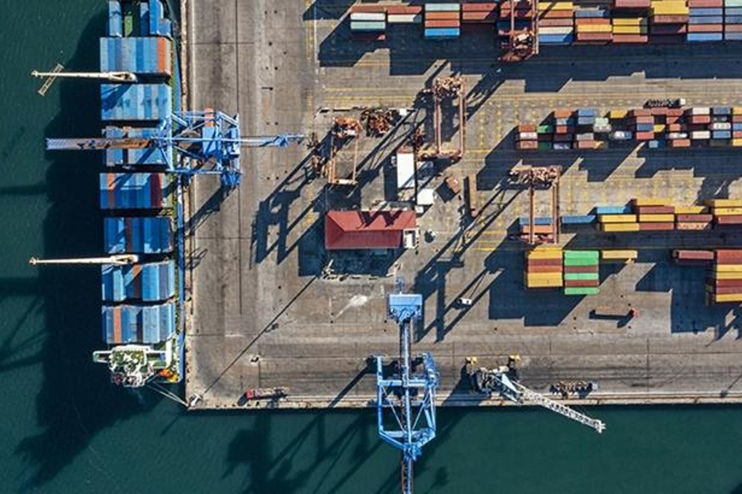 İhracatta Rüya Gibi Yıl! Türkiye'nin 2025 İhracat Rekoru Kırdı