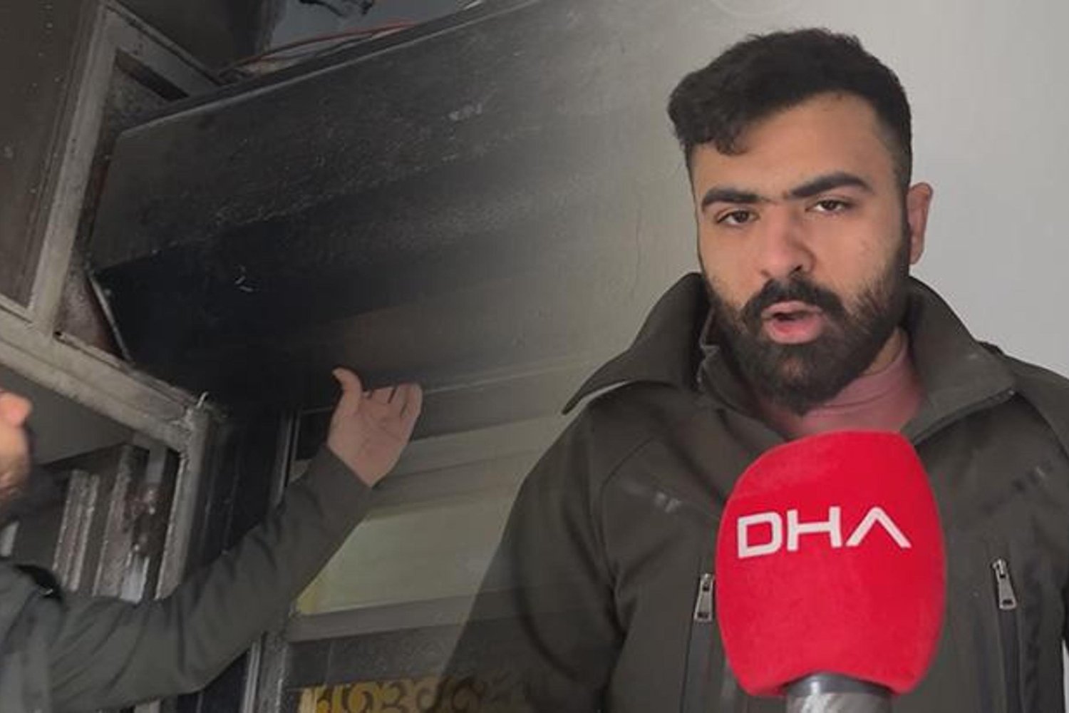 Yüksek Değerli Altınlar Çalan Maskeli Soyguncular Kamerada