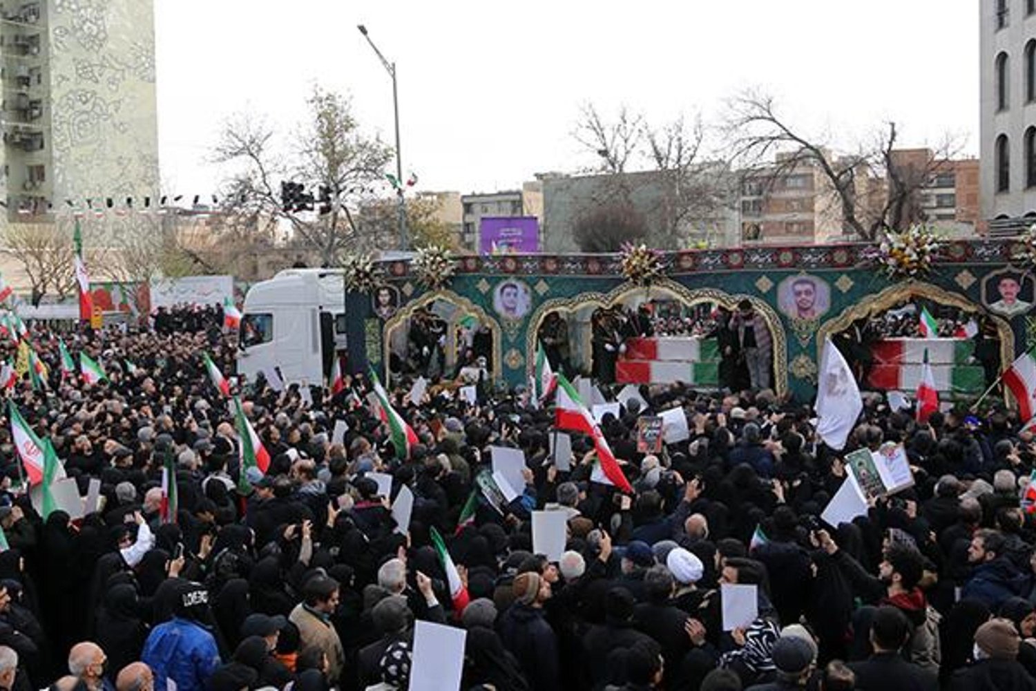 İran'daki Protestoların Kanlı Bilançosu Güncellemeleriyle Devam Ediyor