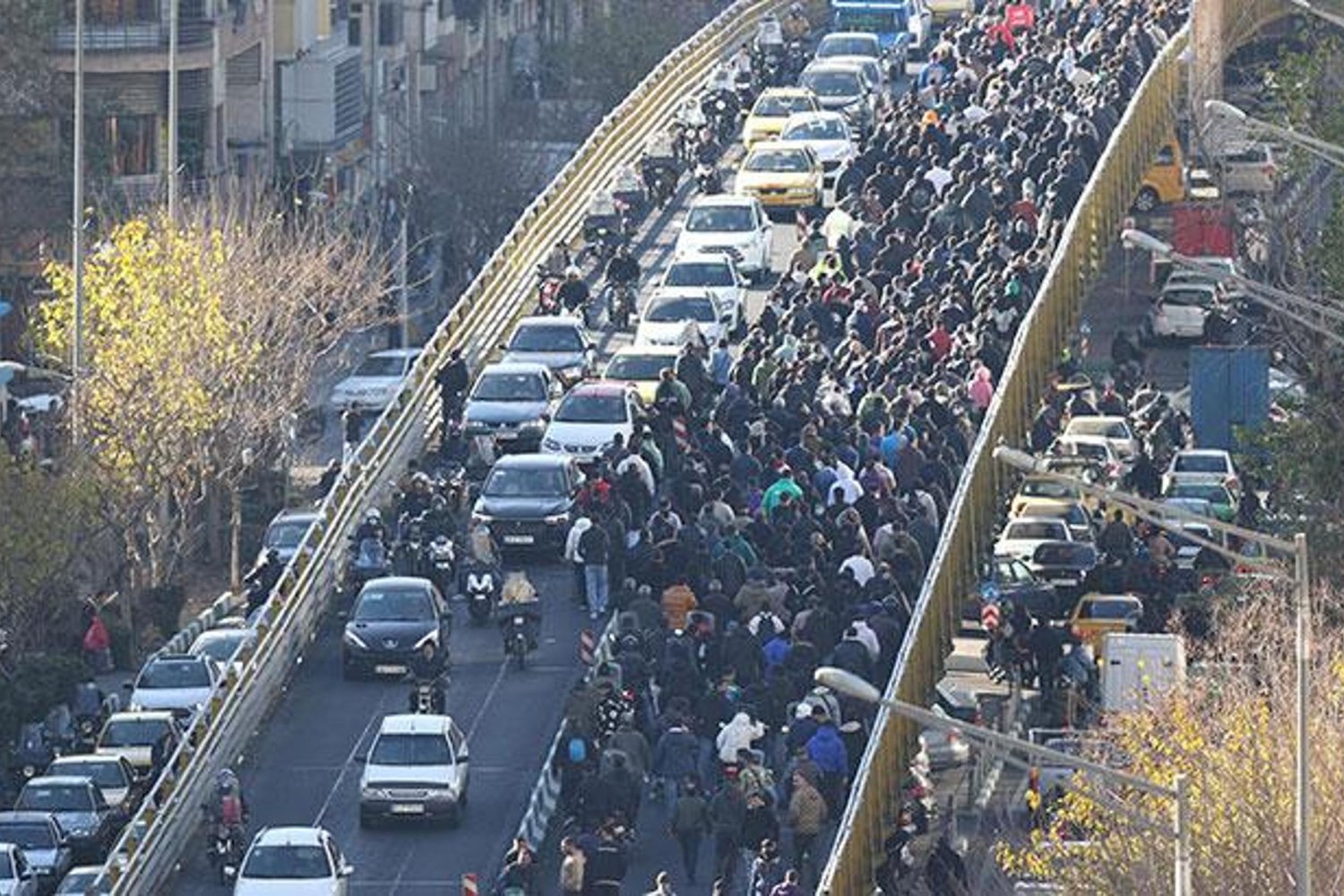 İran'daki Gösterilerde Ölü ve Gözaltı Sayısı Güncelleniyor: 41 Bin Gözaltı ve Çok Sayıda Ölüm!