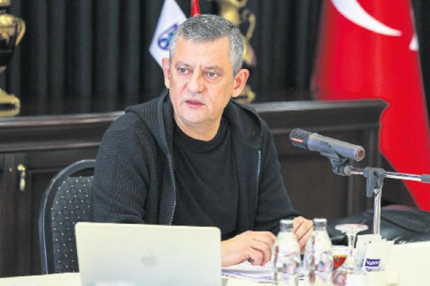 İstanbul Mitingleri Bitiyor: CHP İlçe Çalışmaları ve Deprem Ziyaretleriyle Gündemde