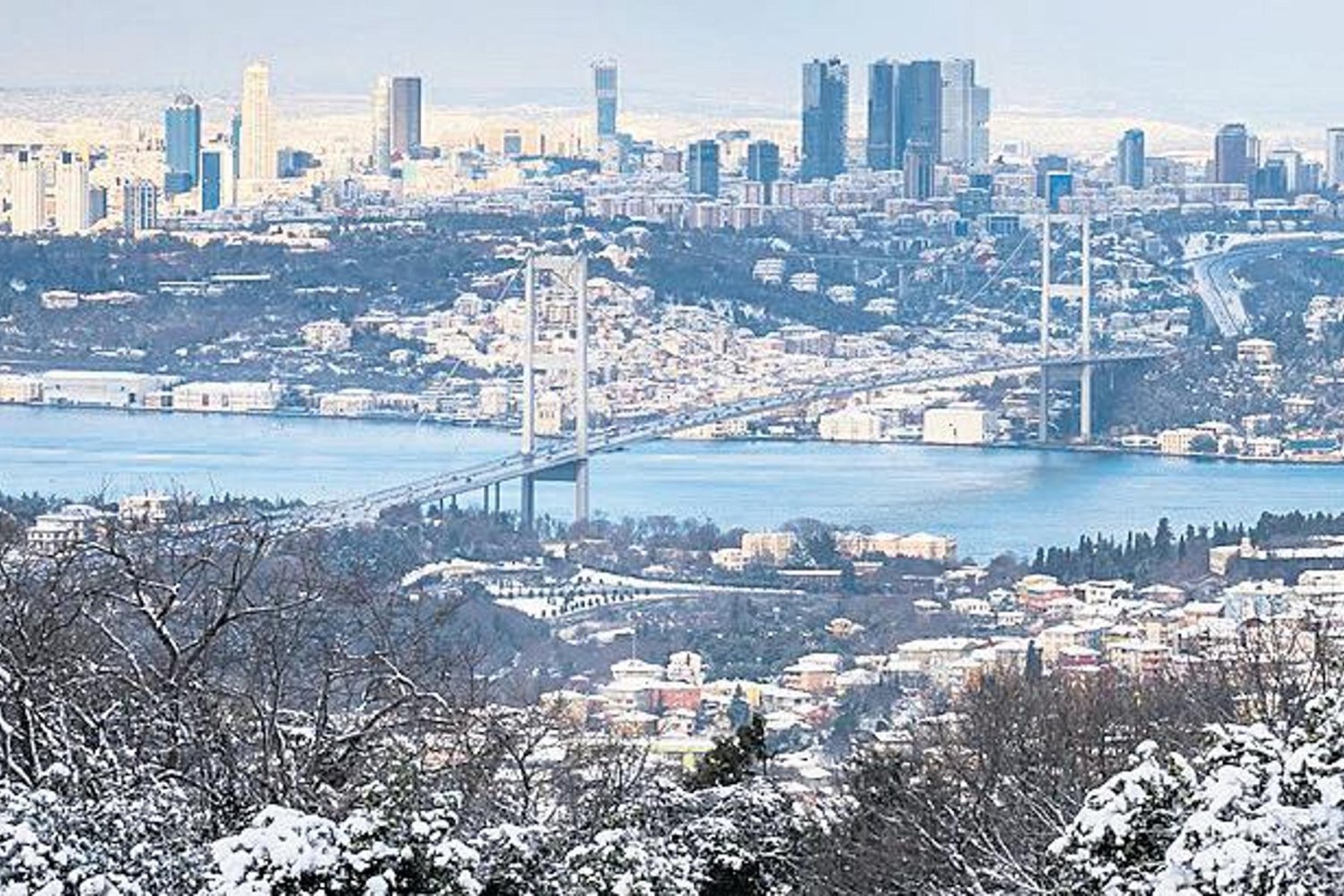 İstanbul'da Kar ve Soğuk Hava Uyarısı: Yarın Sıfırın Altında Tahmin Ediliyor