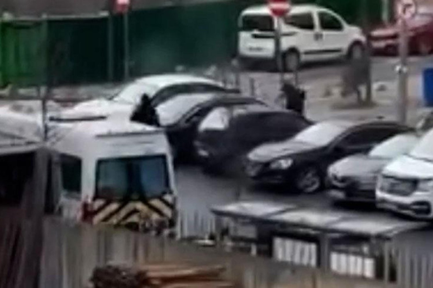 Ünlü Şarkıcı Engin Akyürek Yeni Diziyle Ekranlara Dönüyor!