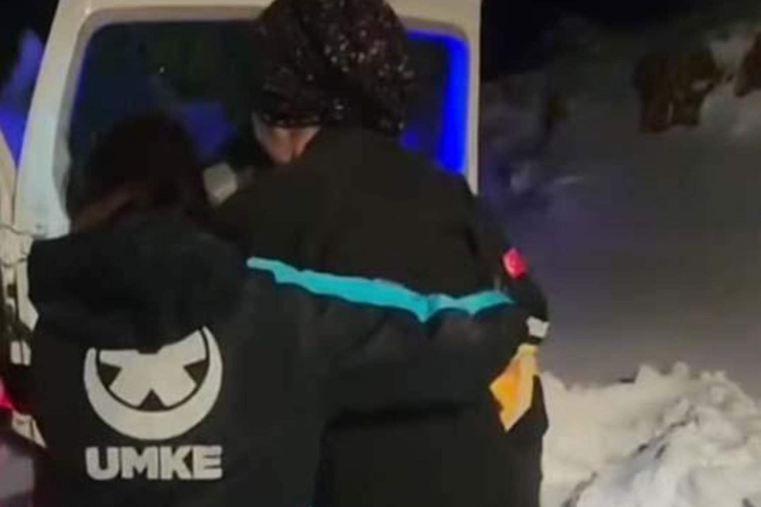 Malatya'da Kar ve Tipiyle Mücadele: Anne ve Bebeği 5 Saat Sonra Sağlık Ekiplerine Ulaştı