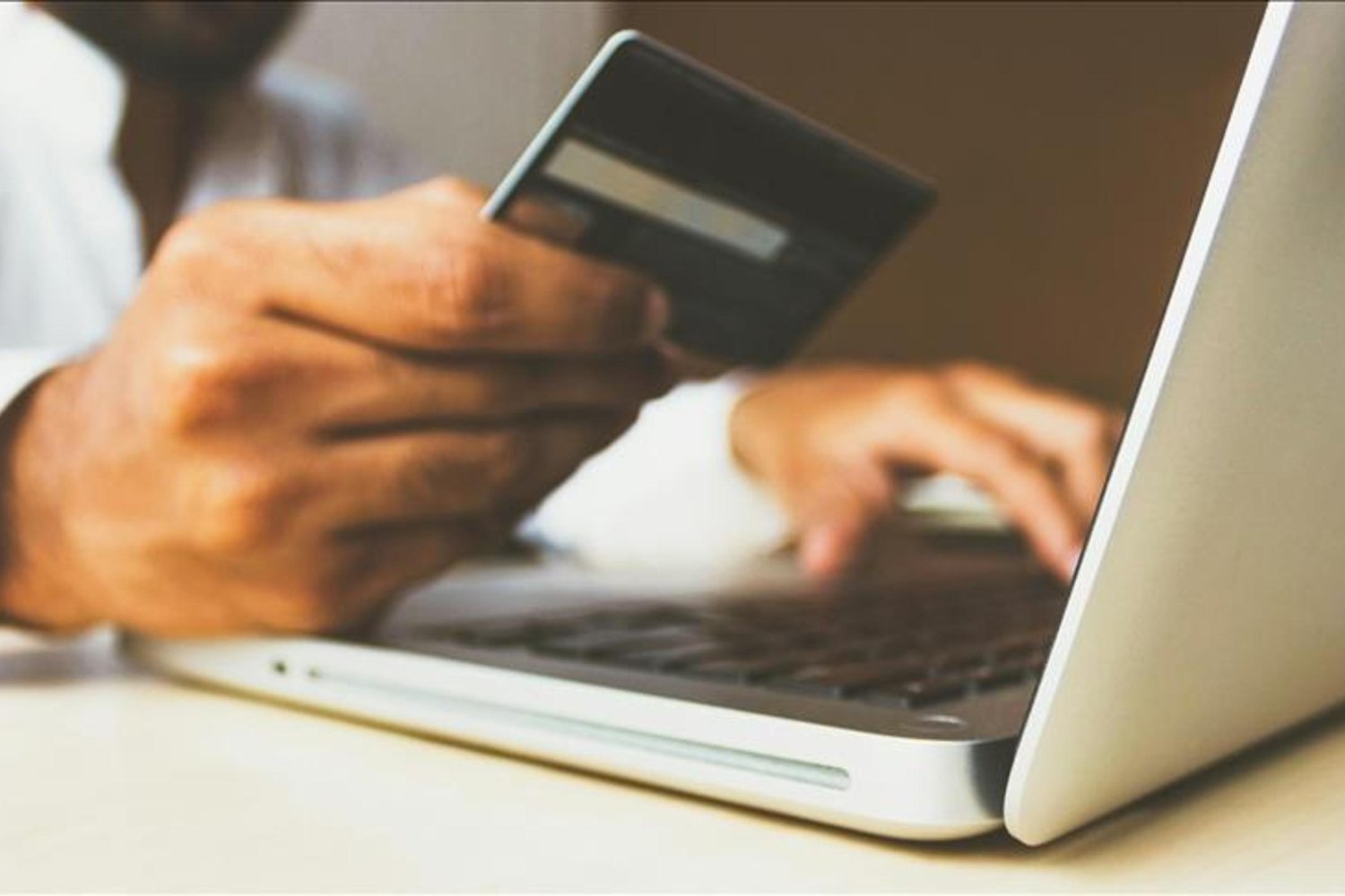 Türkiye'deki Kartlı Ödemeler Aralık 2025'te %48 Arttı! Temassız ve İnternet Ödemeleri Liderliği Devam Ediyor