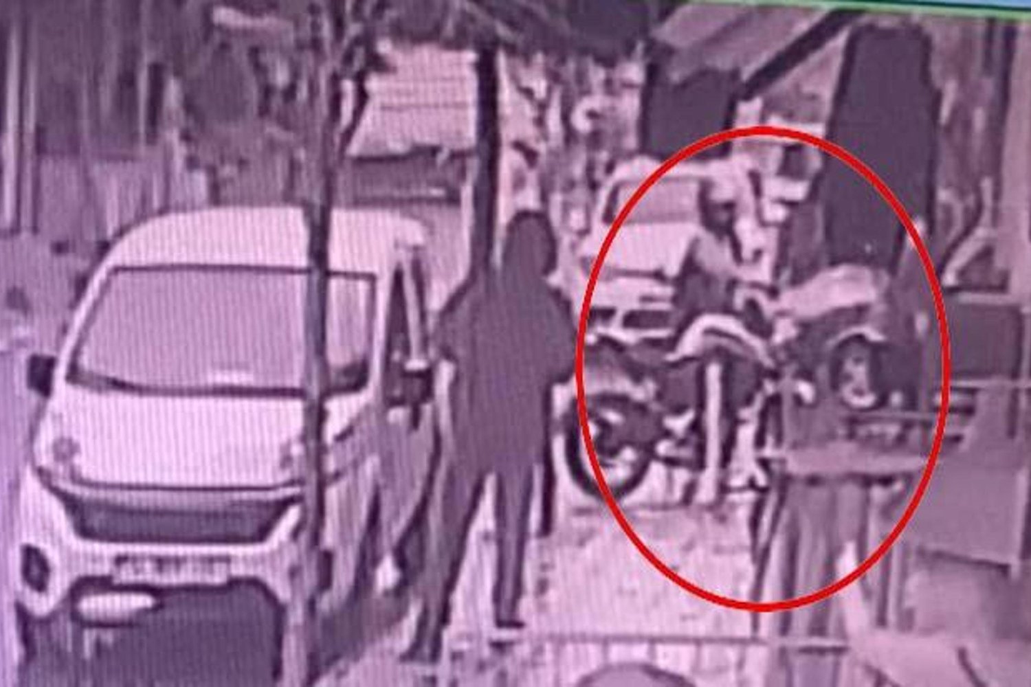 Sultangazi Güvenlik Kameraları Şüphelilerin Silahlı Saldırısını Kaydetti